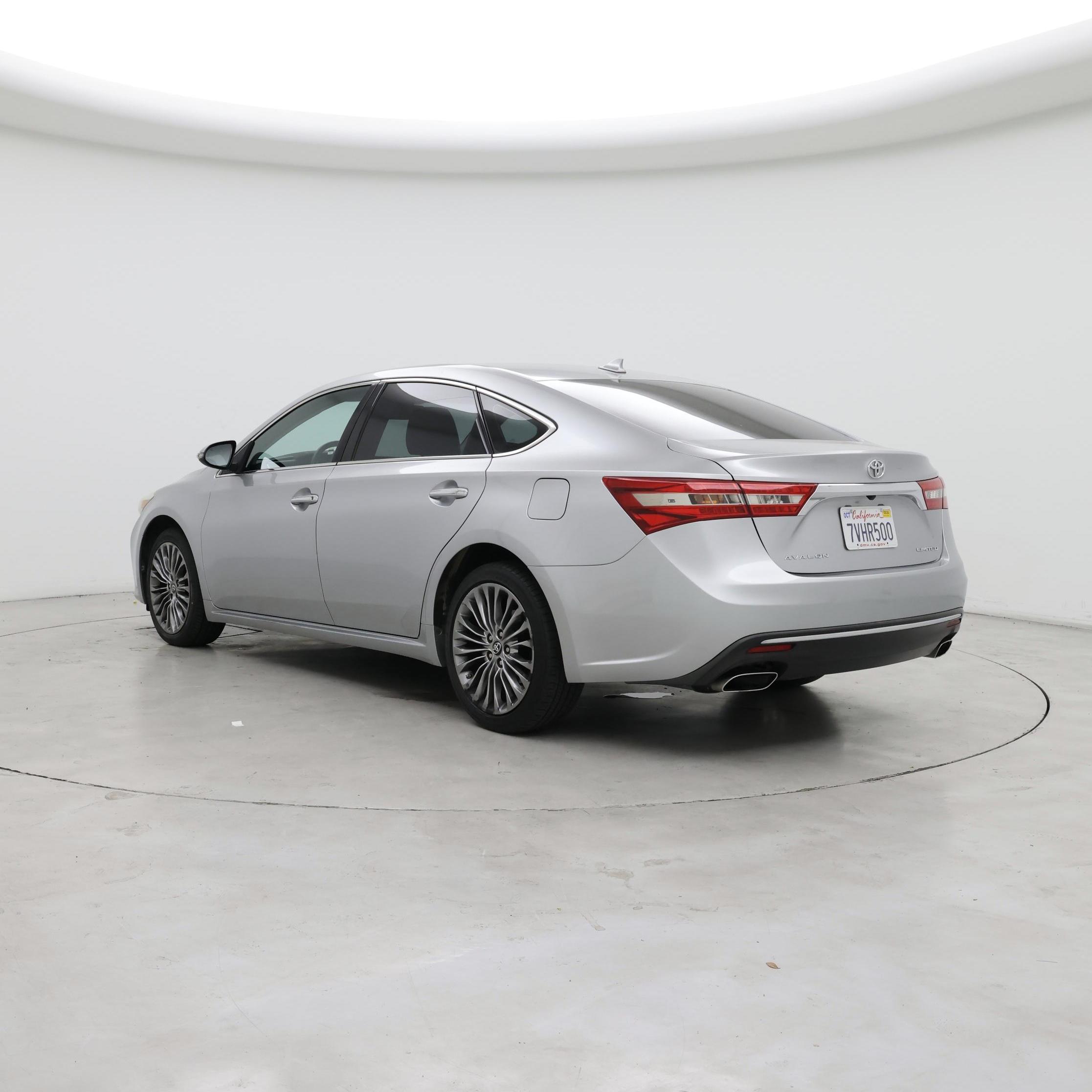 Thumbnail: 2016 Toyota Avalon - 2
