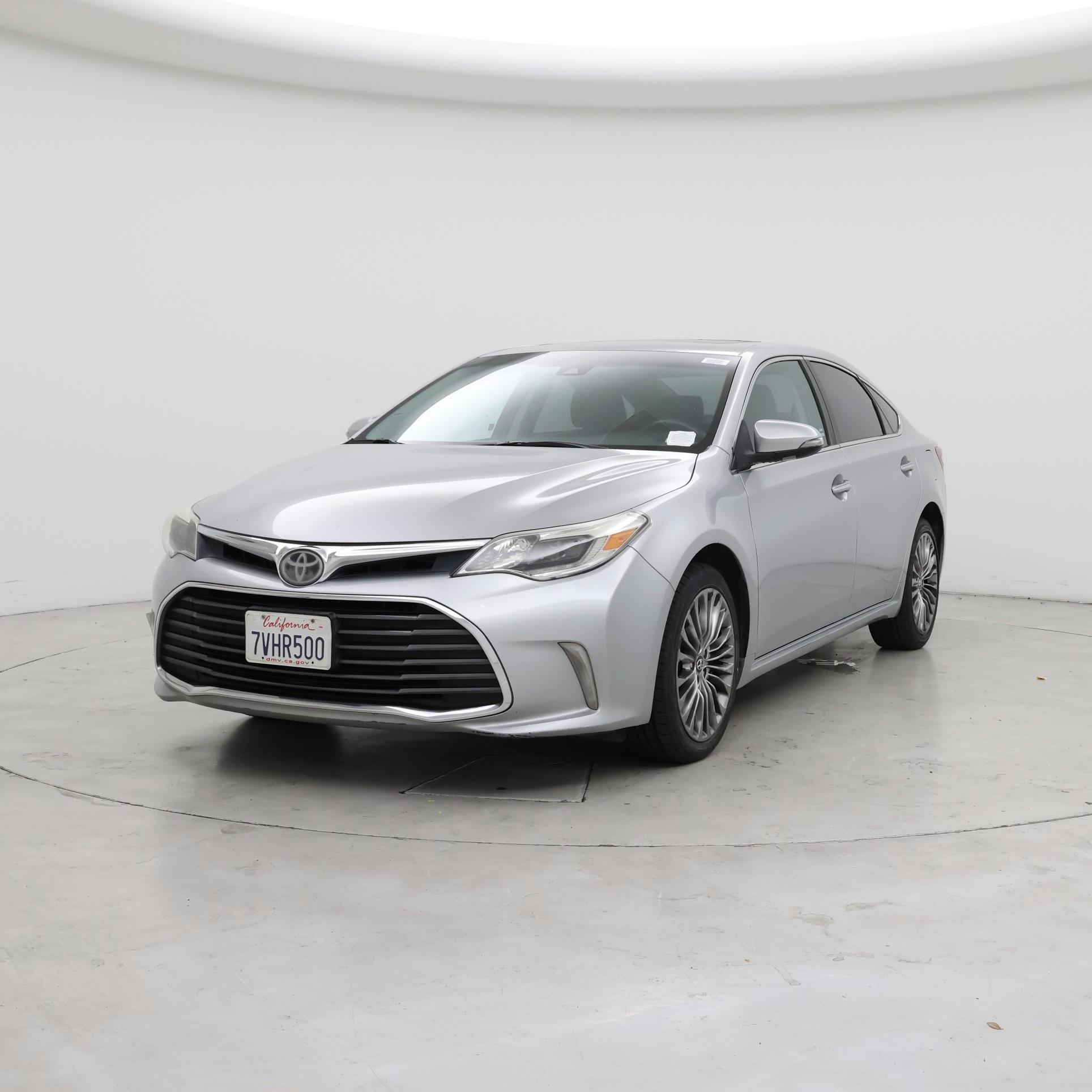 Thumbnail: 2016 Toyota Avalon - 4