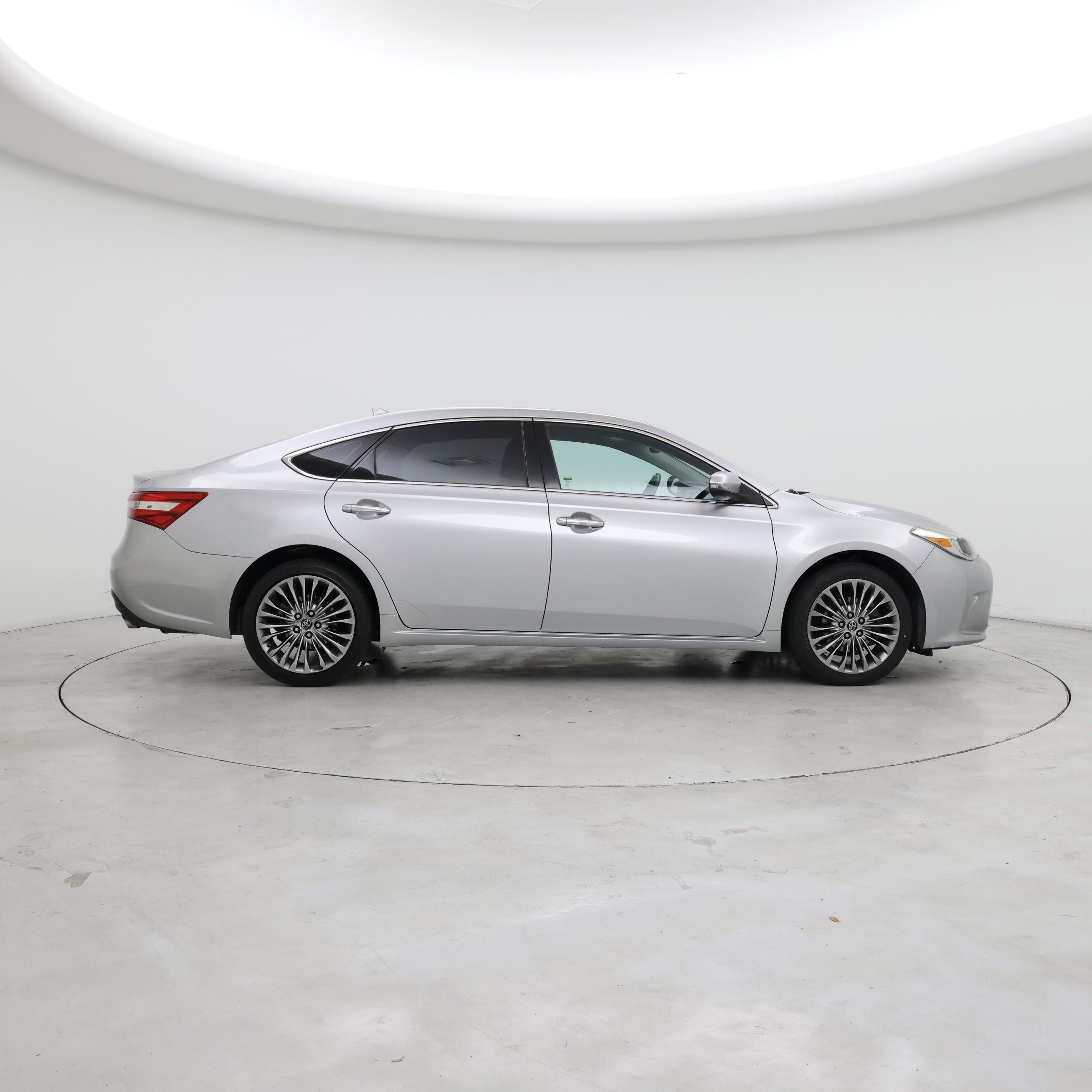 Thumbnail: 2016 Toyota Avalon - 7