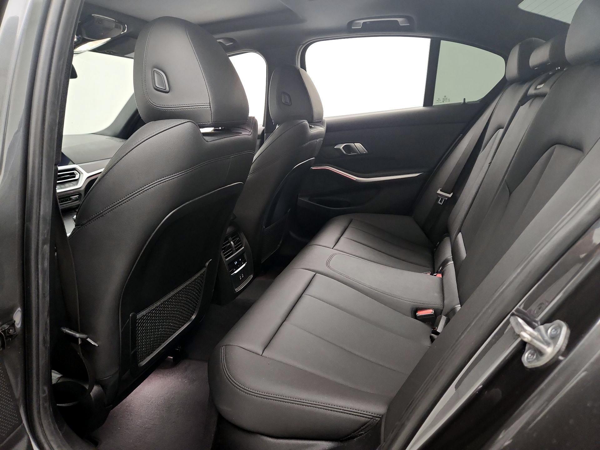 Thumbnail: 2021 BMW 3 Series - 20