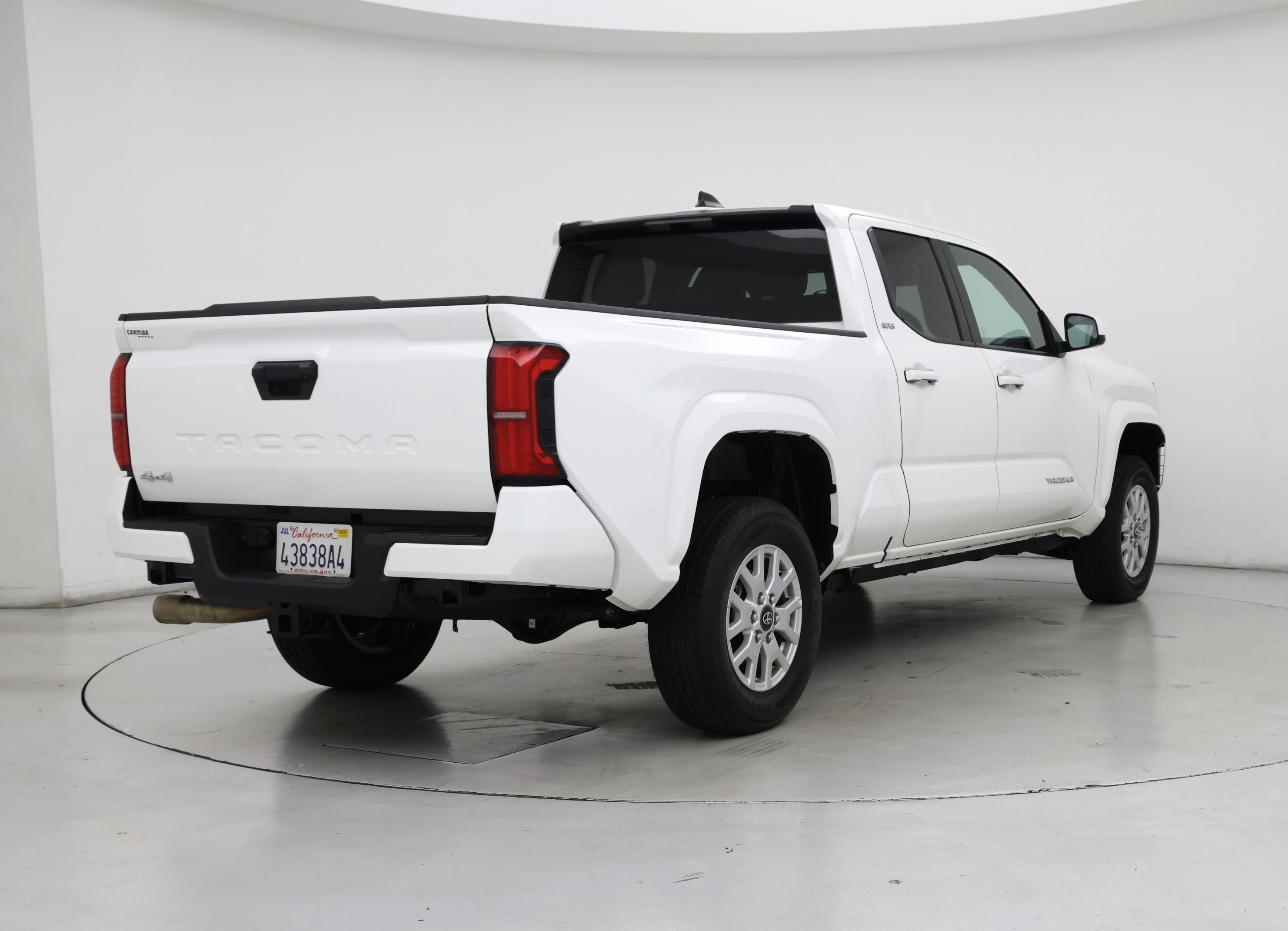 Thumbnail: 2024 Toyota Tacoma - 8