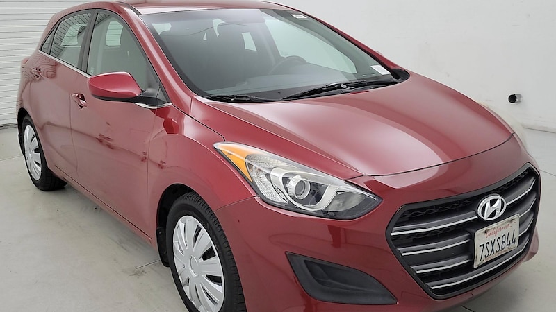 2016 Hyundai Elantra GT Hero Image