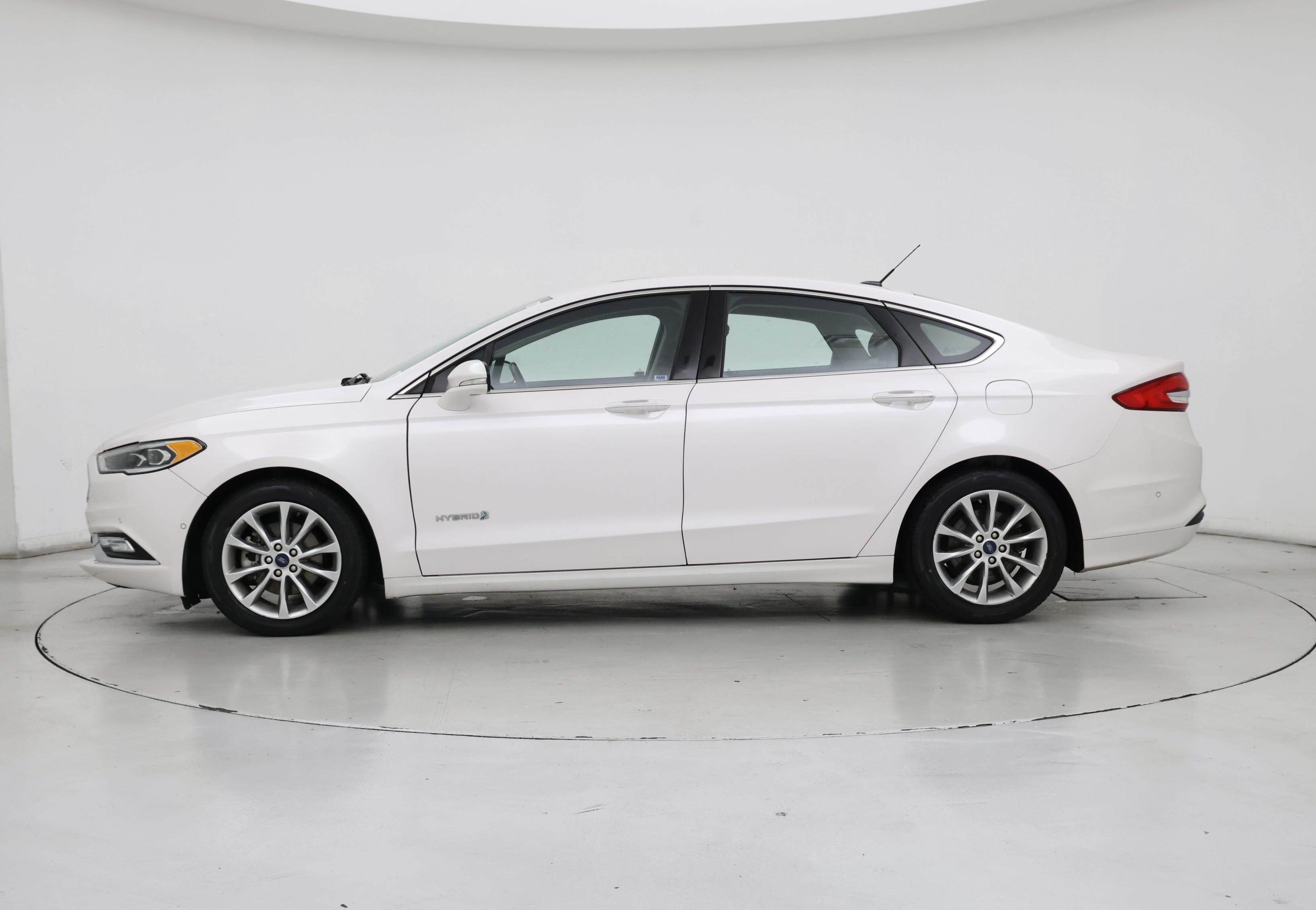Thumbnail: 2017 Ford Fusion - 3