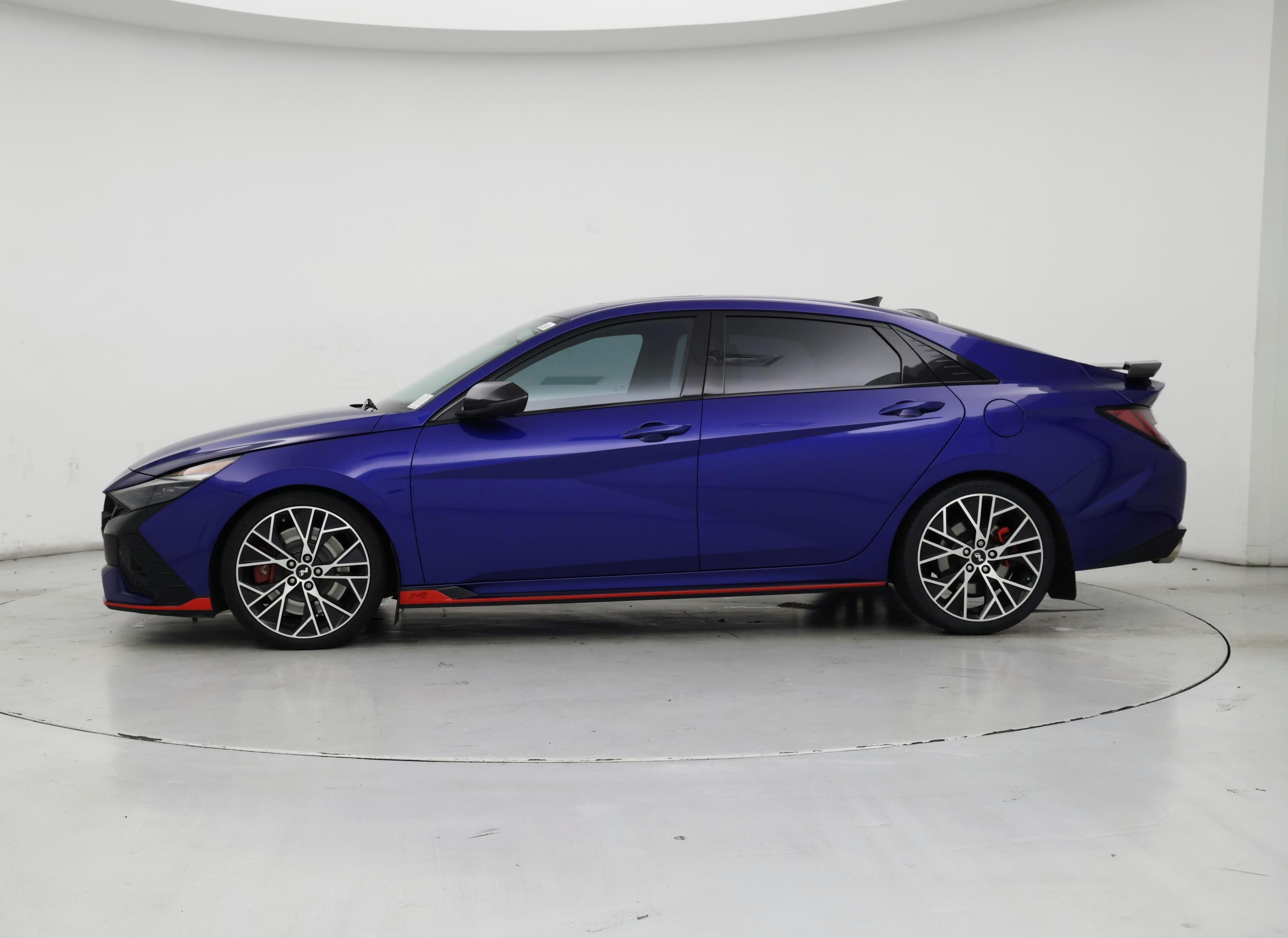 Thumbnail: 2022 Hyundai Elantra - 3