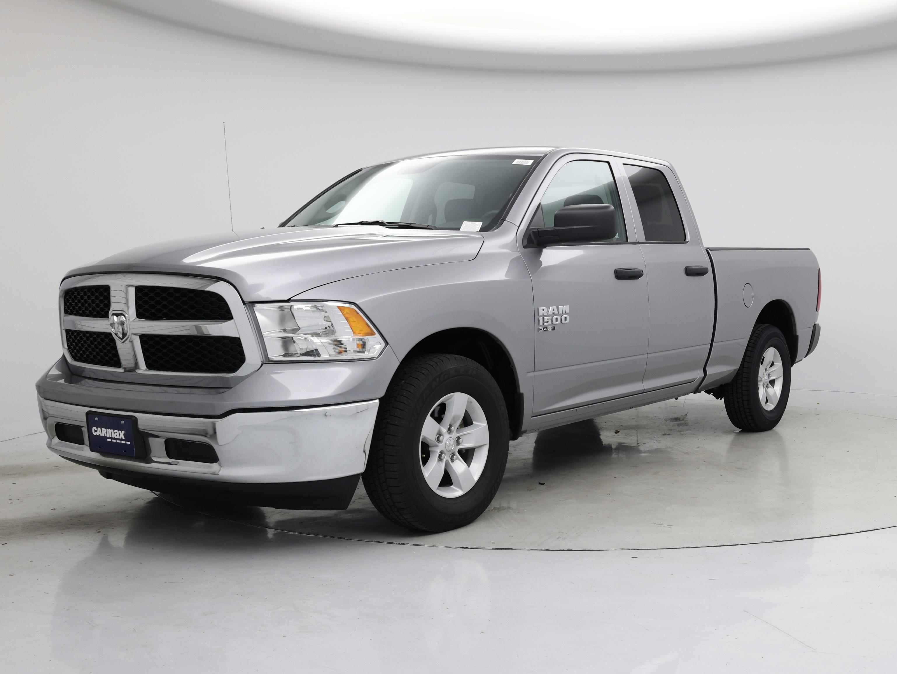 Thumbnail: 2023 RAM 1500 Classic - 4