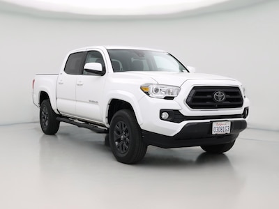 White 2021 Toyota Tacoma SR5