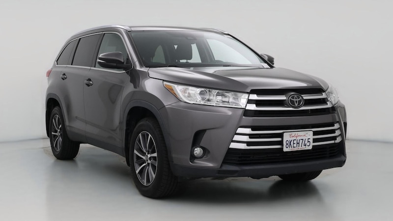 2019 Toyota Highlander XLE Hero Image