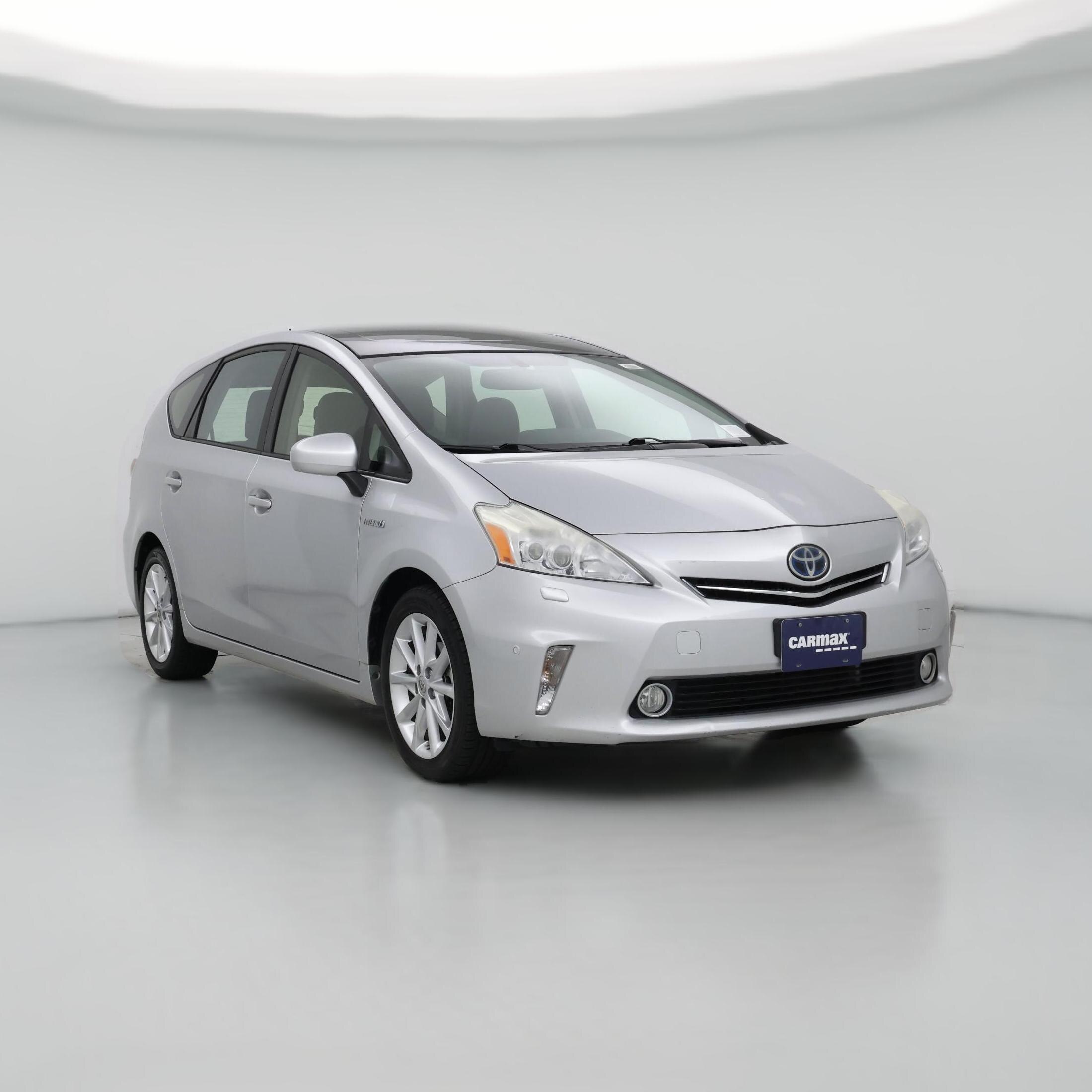 Thumbnail: 2014 Toyota Prius v - 1