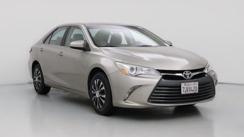 2015 Toyota Camry LE Hero Image