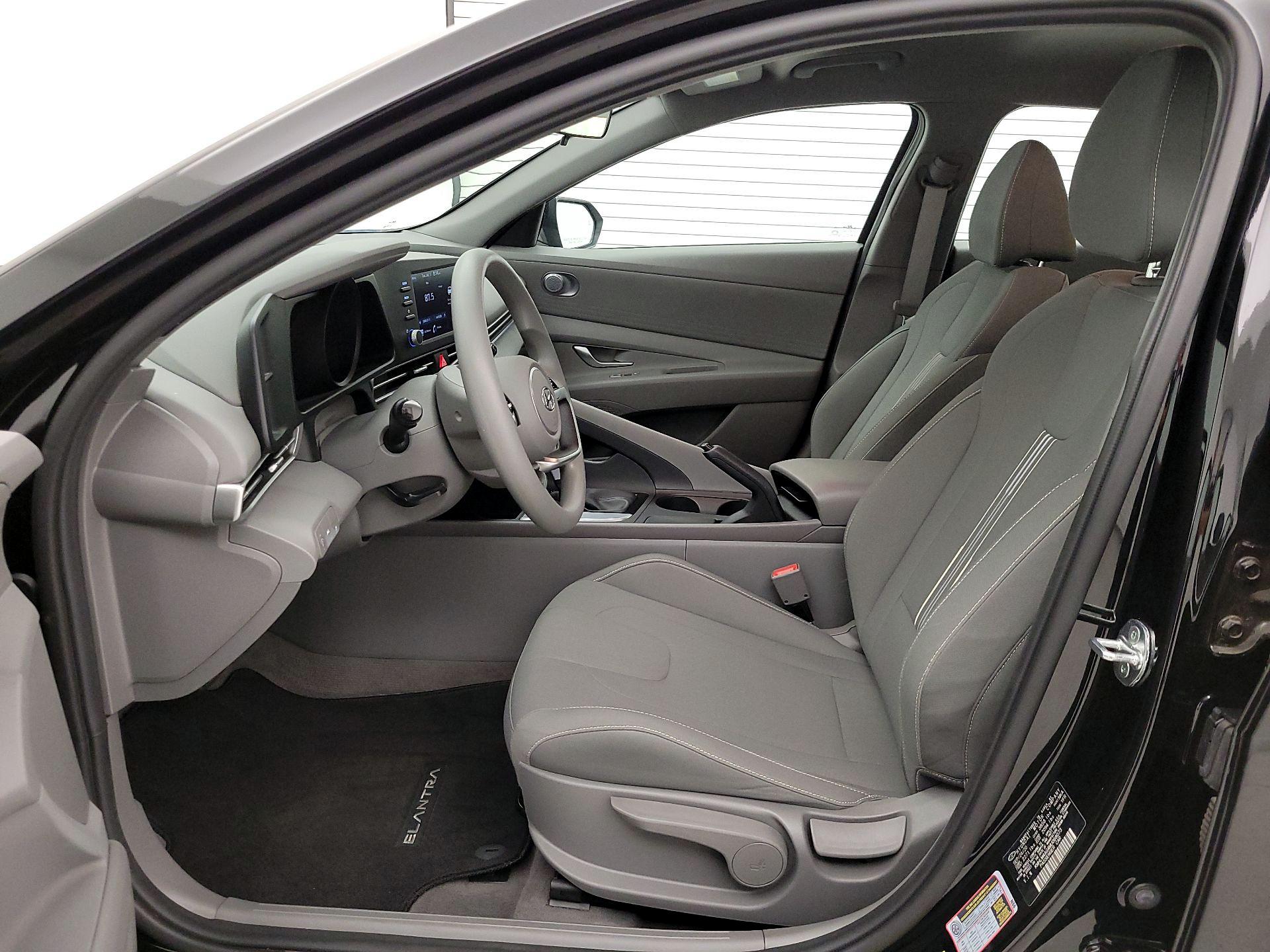 Thumbnail: 2021 Hyundai Elantra - 11
