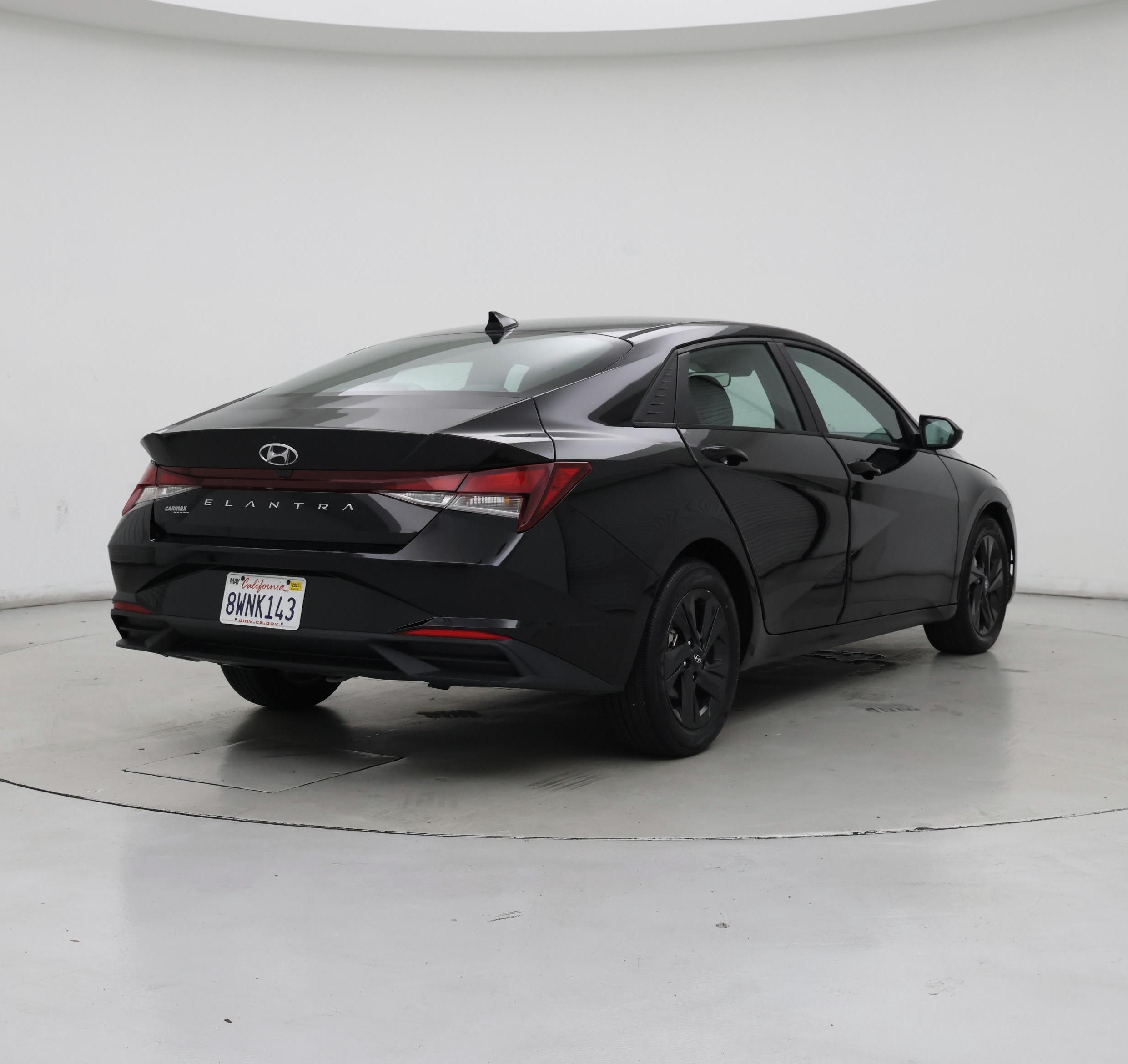 Thumbnail: 2021 Hyundai Elantra - 8