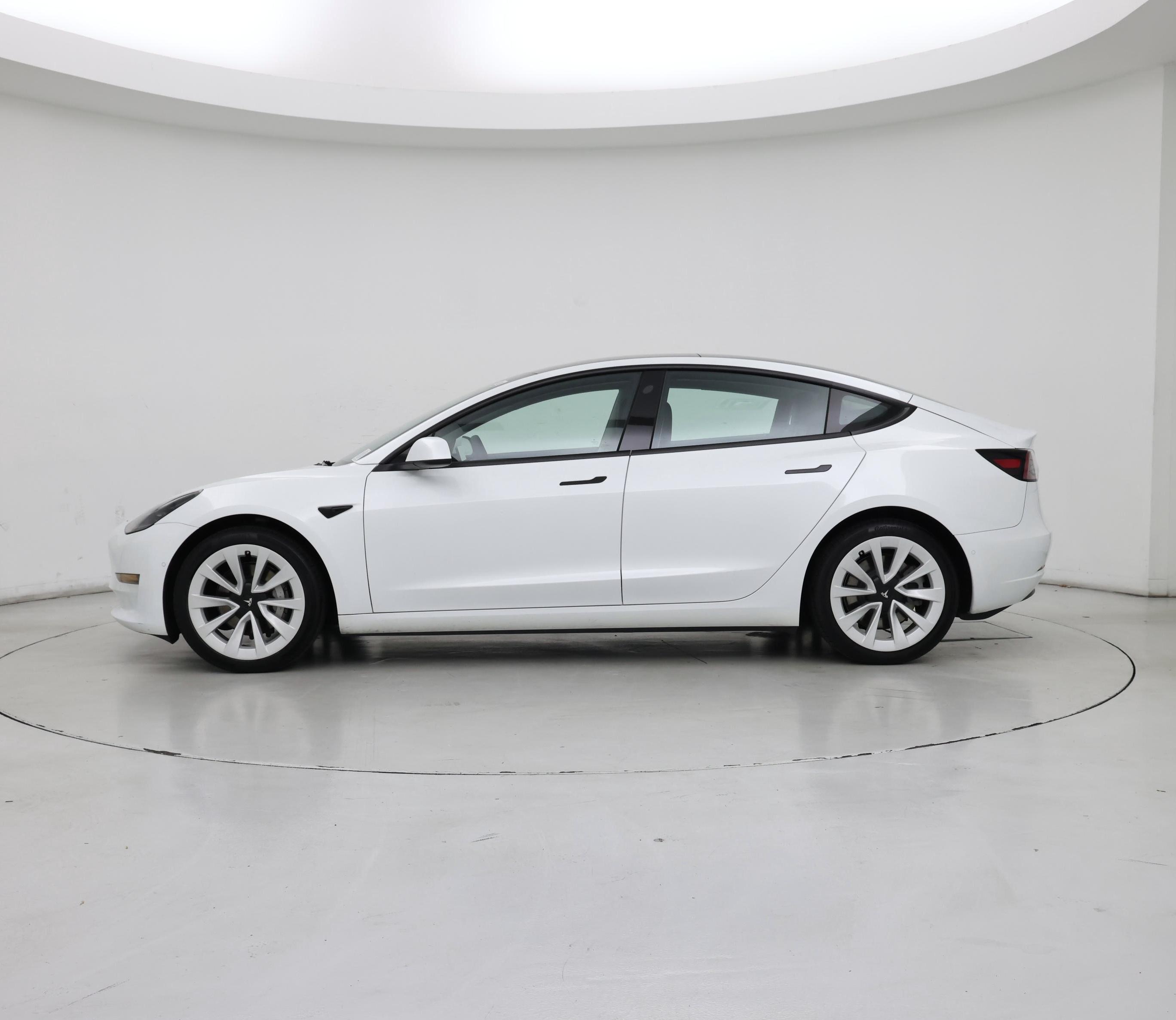 Thumbnail: 2022 Tesla Model 3 - 3