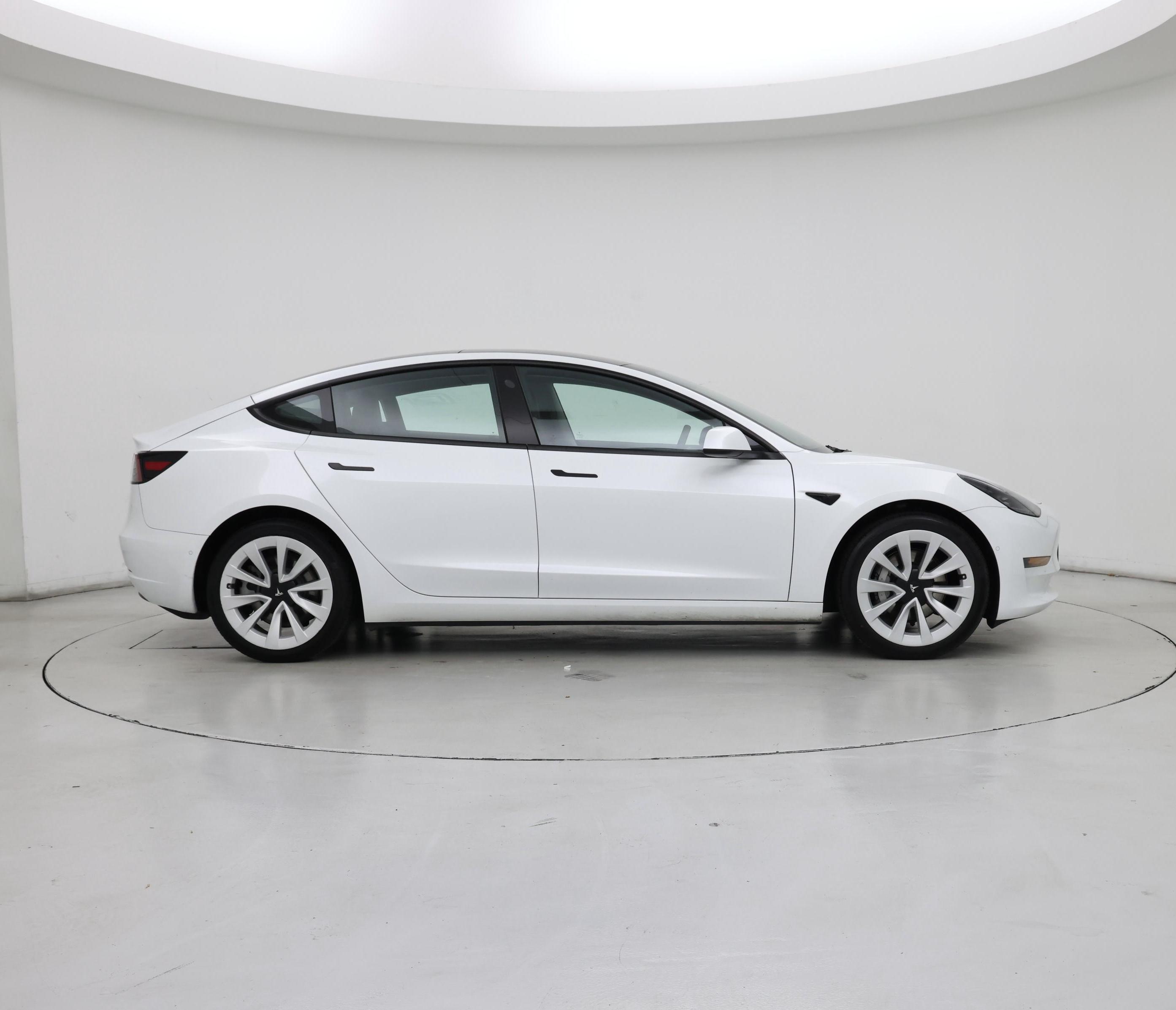 Thumbnail: 2022 Tesla Model 3 - 7