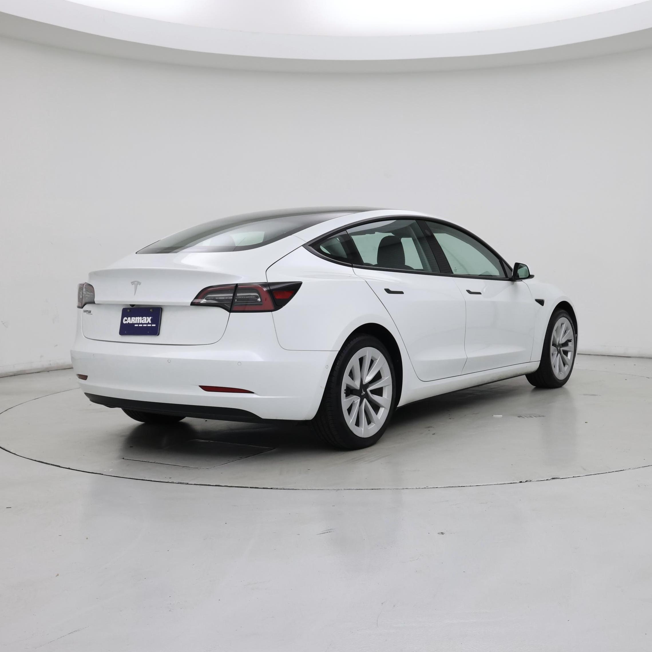 Thumbnail: 2022 Tesla Model 3 - 8