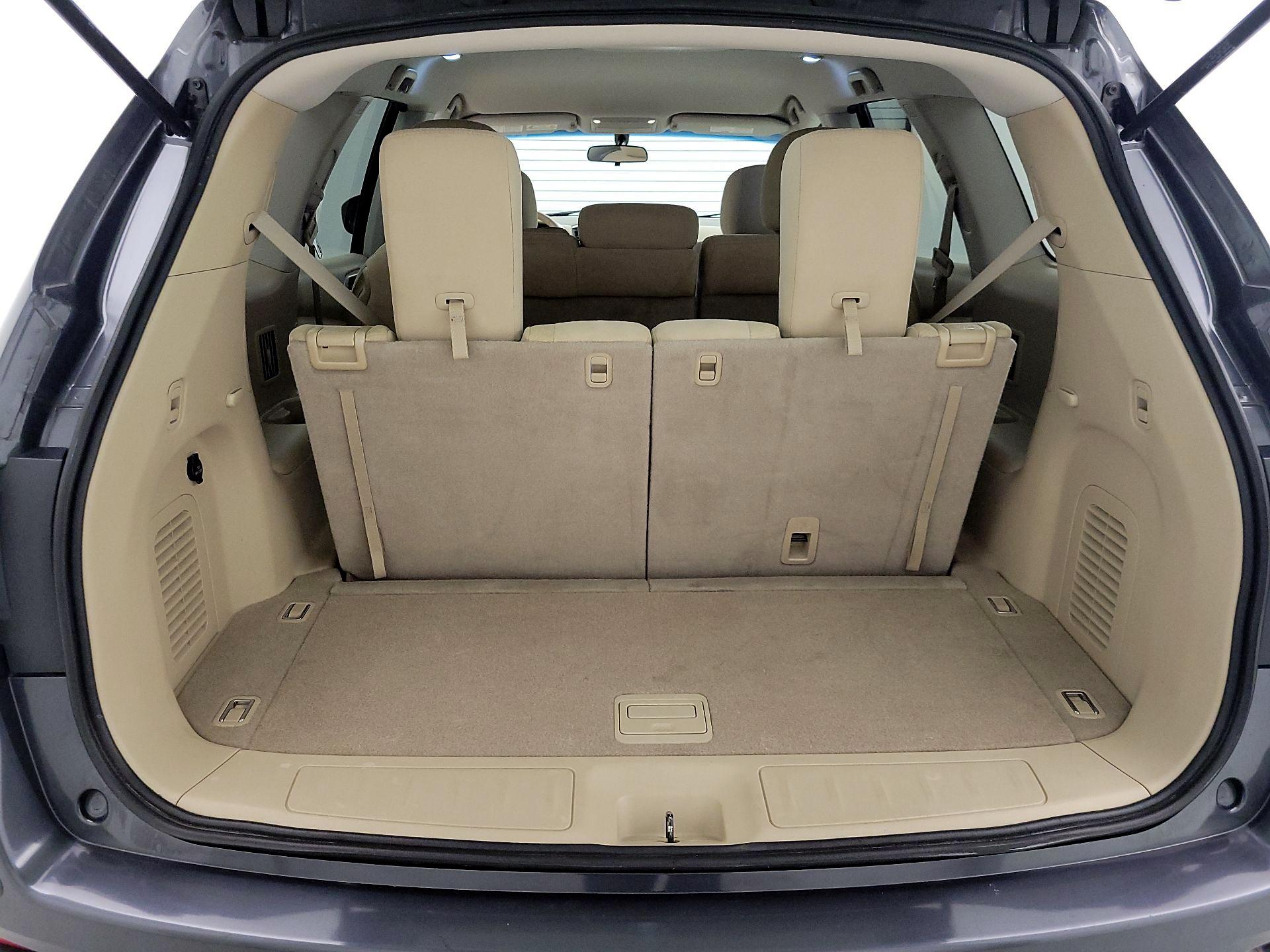 Thumbnail: 2014 Nissan Pathfinder - 17