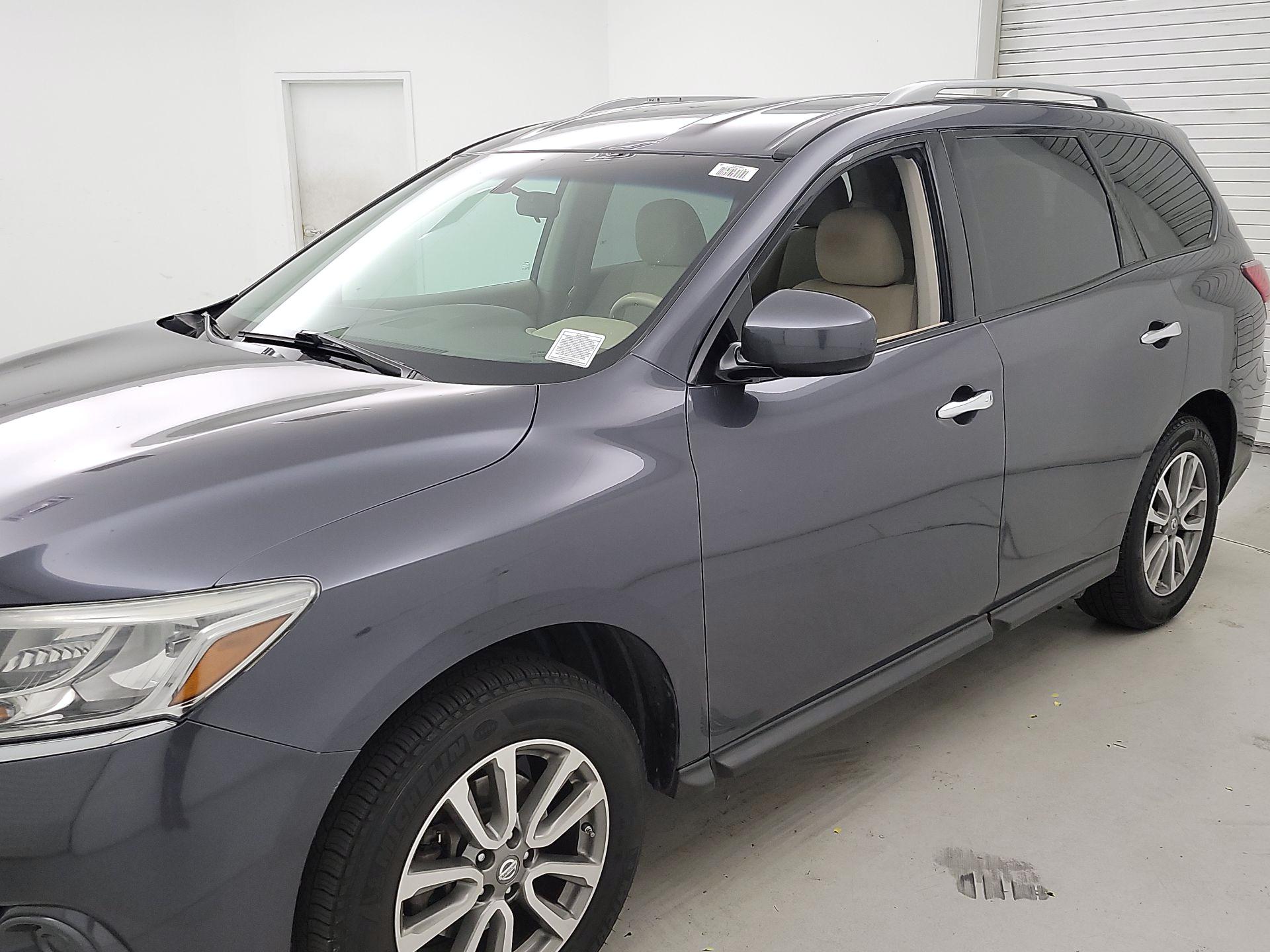Thumbnail: 2014 Nissan Pathfinder - 3