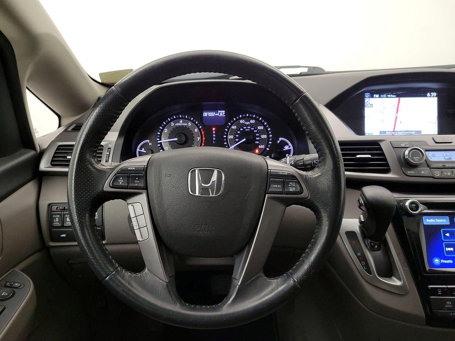 Thumbnail: 2014 Honda Odyssey - 10