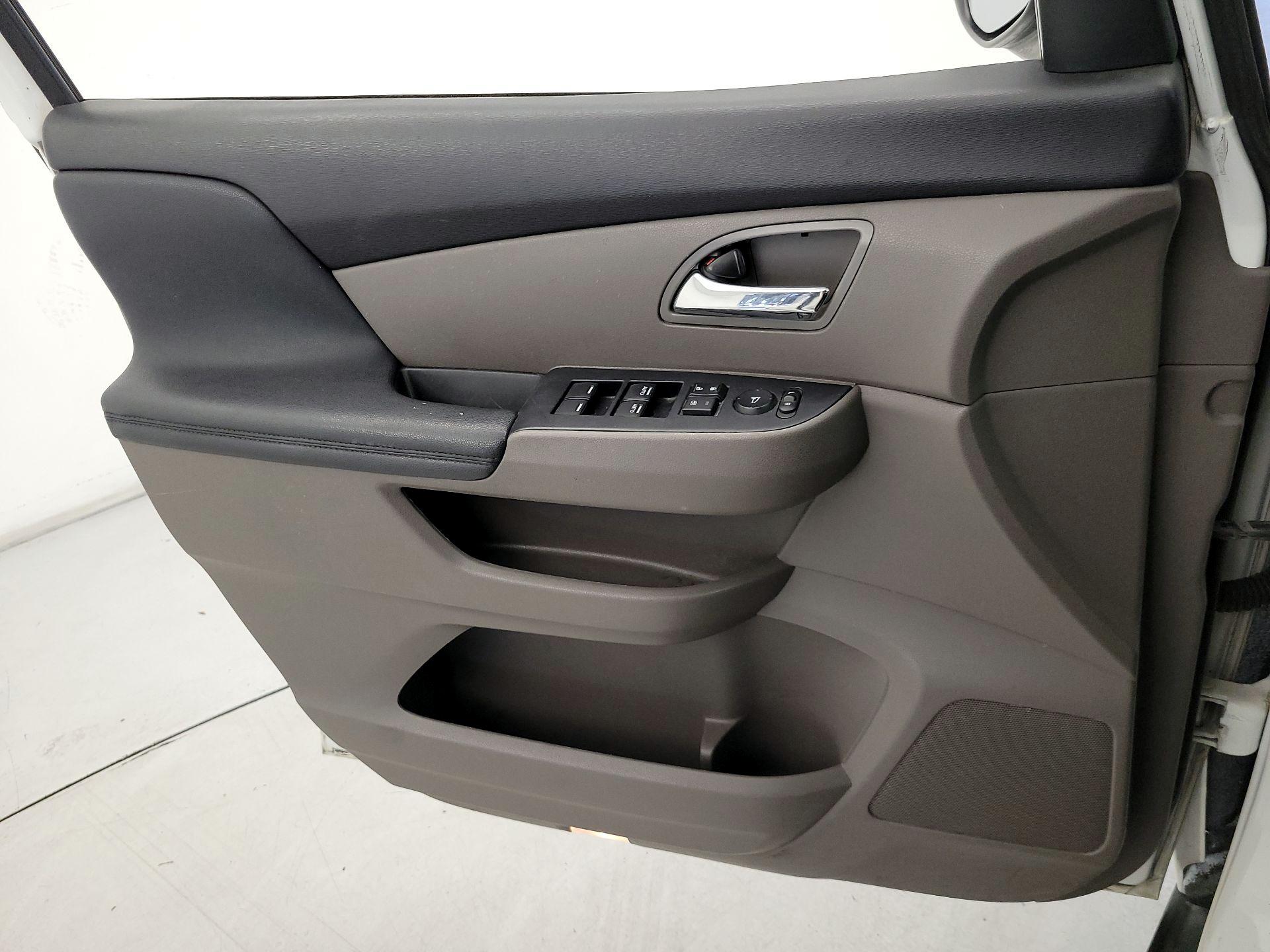 Thumbnail: 2014 Honda Odyssey - 12