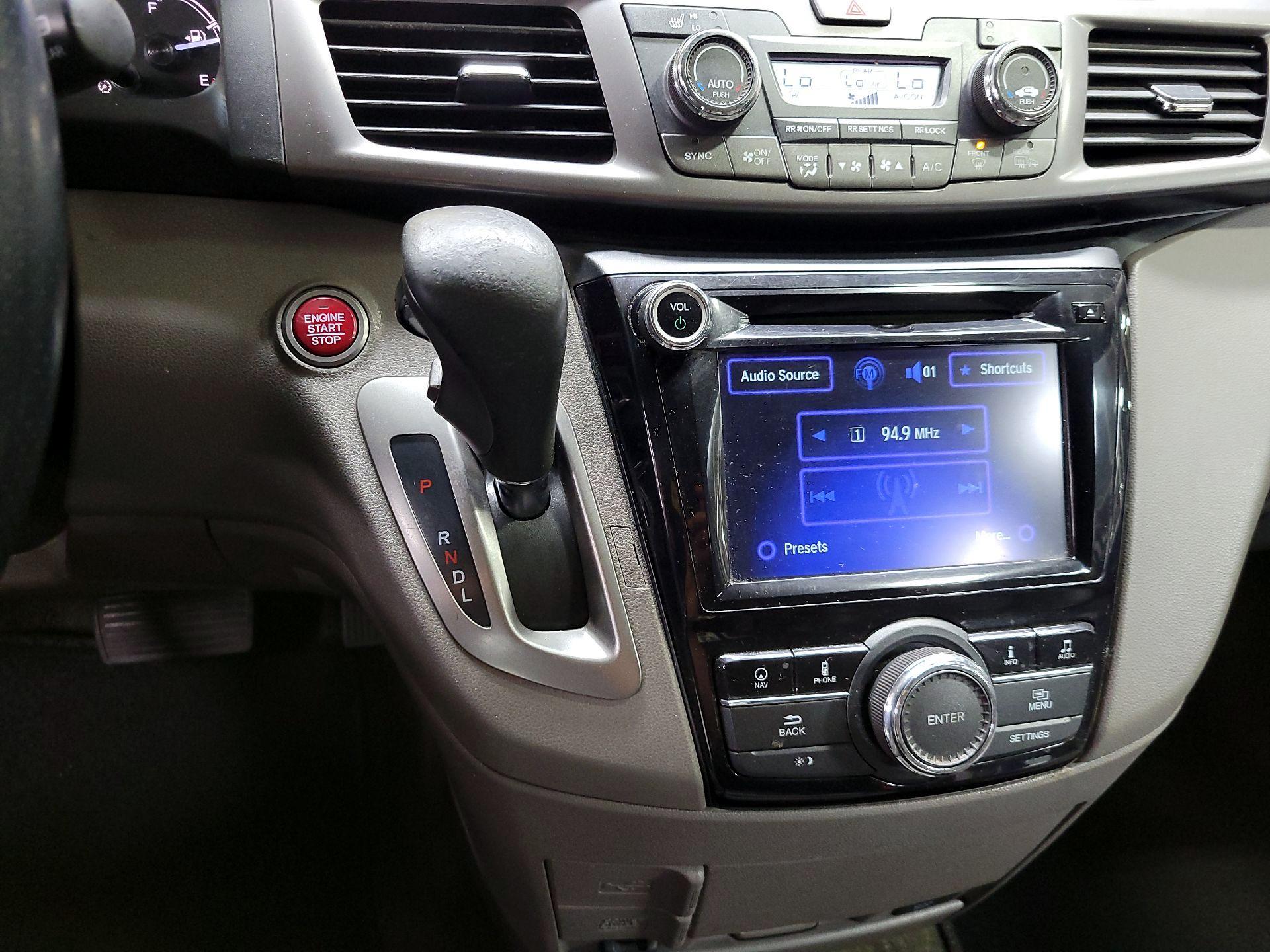 Thumbnail: 2014 Honda Odyssey - 18