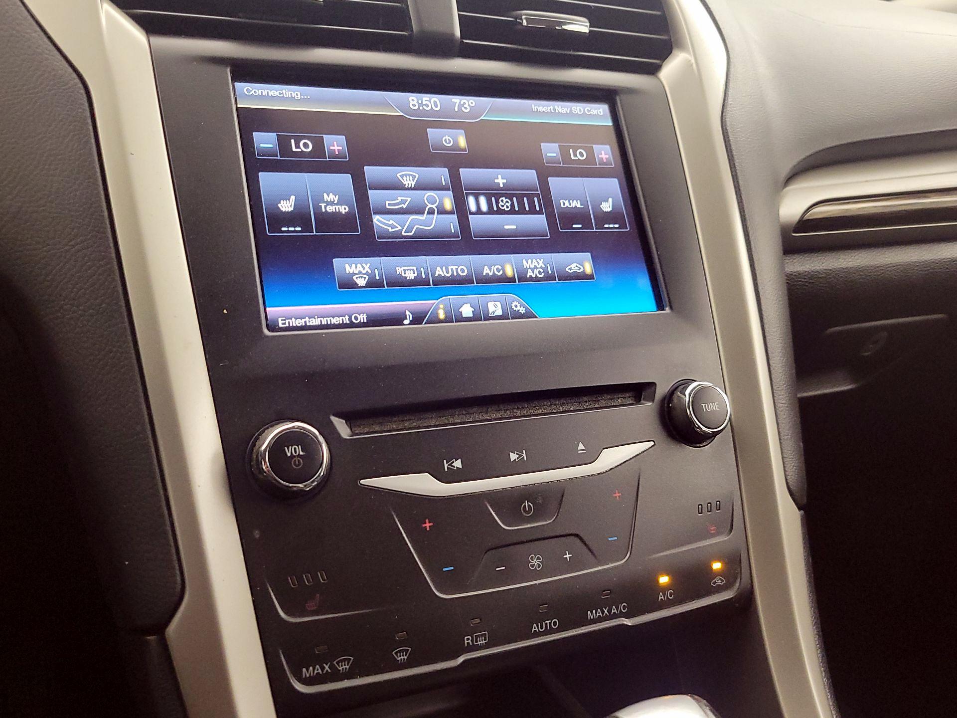 Thumbnail: 2015 Ford Fusion - 16