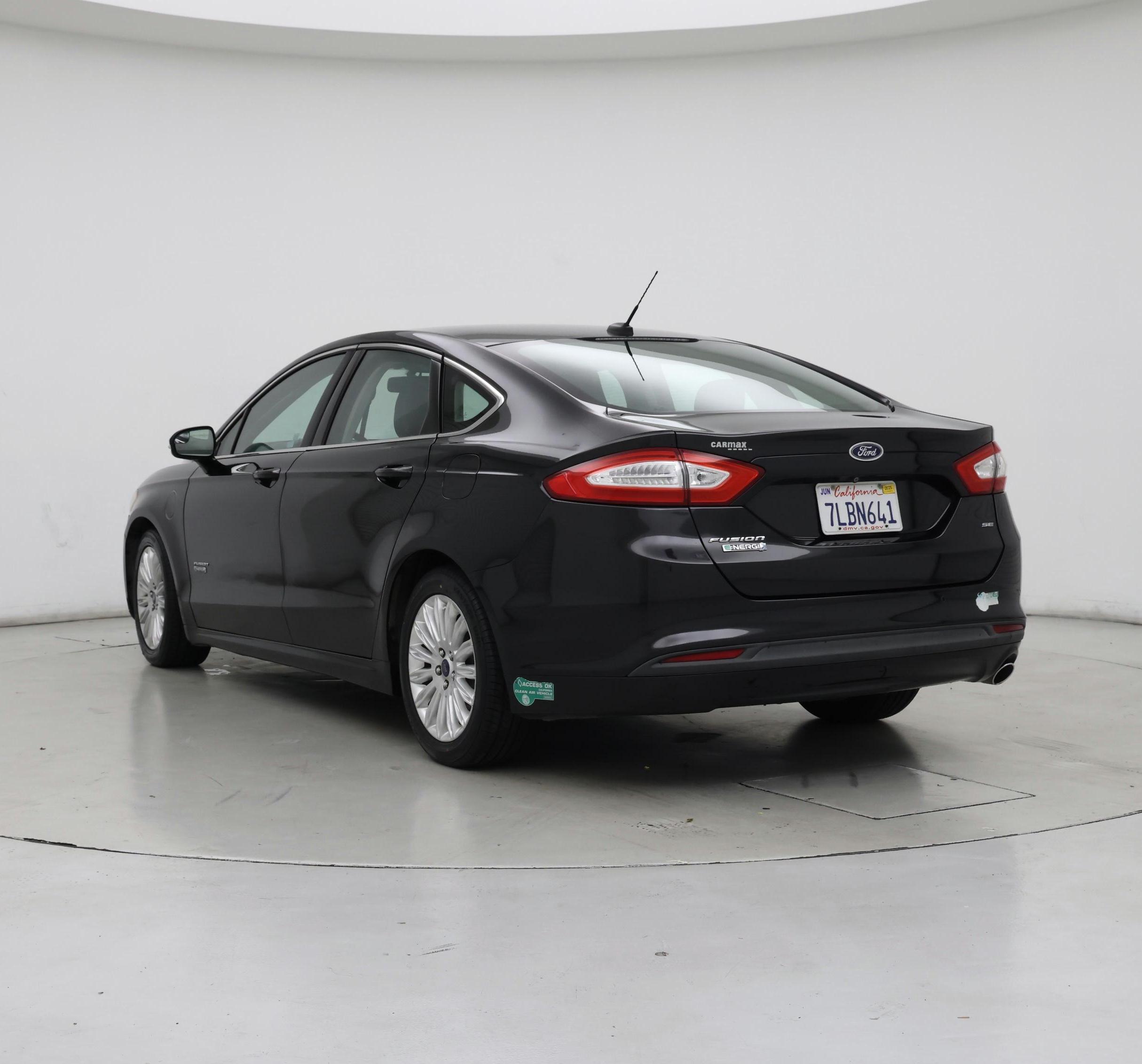Thumbnail: 2015 Ford Fusion - 2