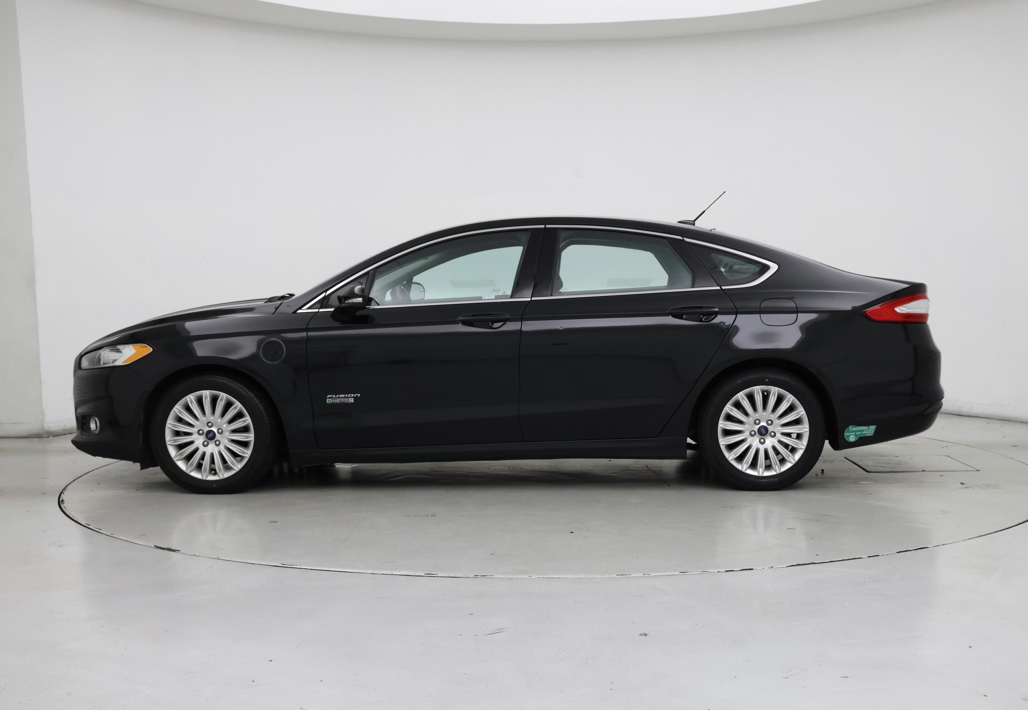 Thumbnail: 2015 Ford Fusion - 3