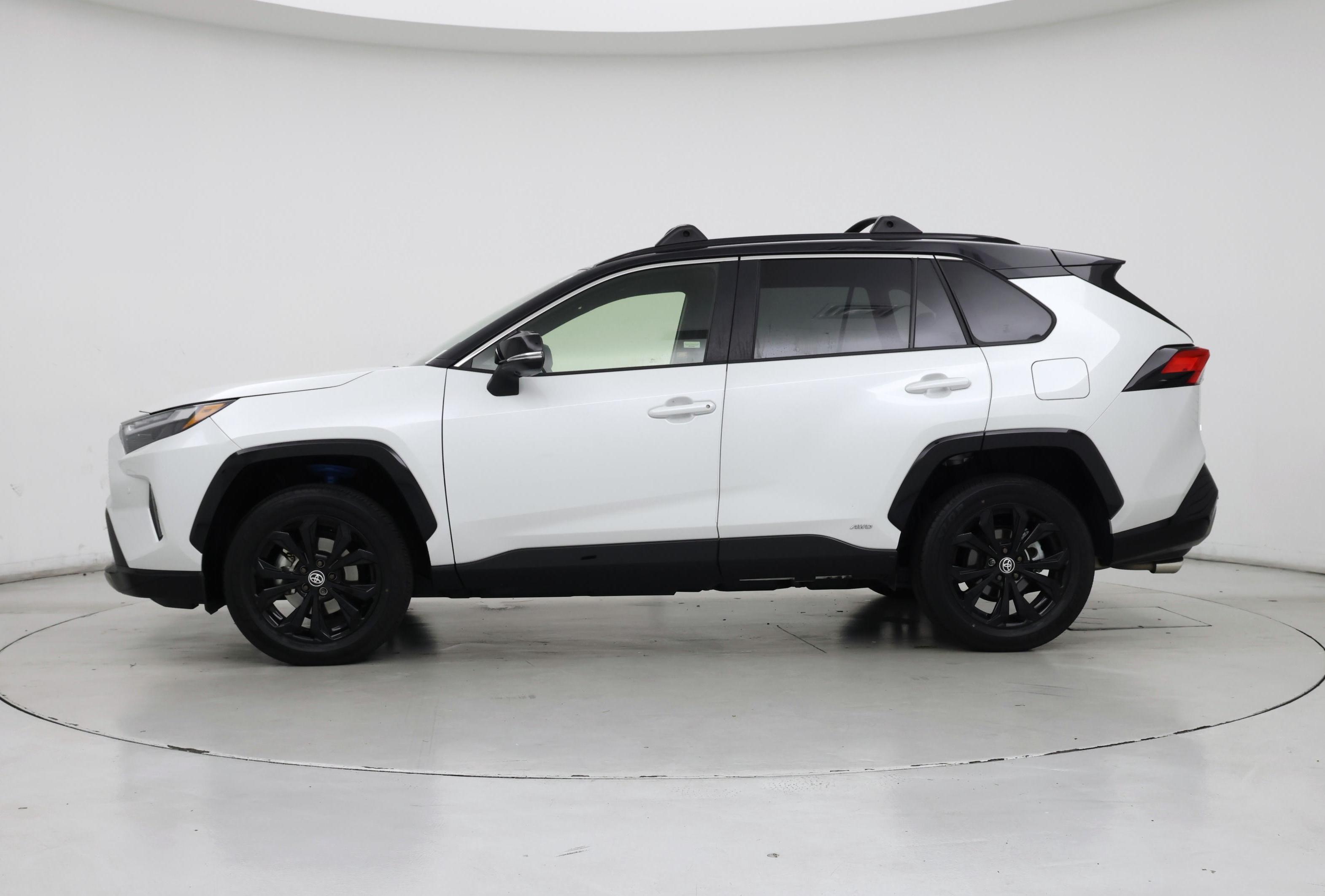 Thumbnail: 2024 Toyota RAV4 - 3