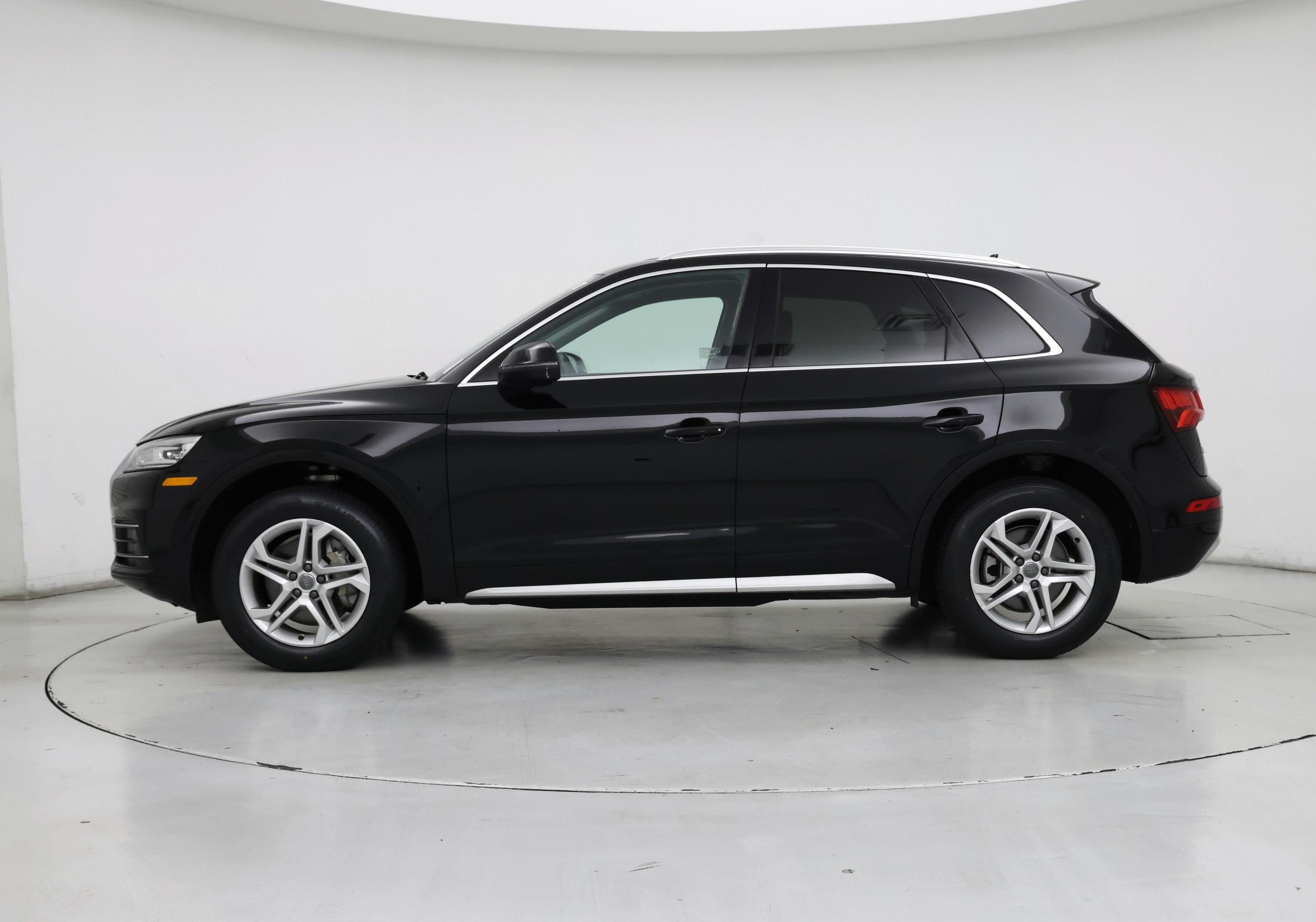 Thumbnail: 2019 Audi Q5 - 3