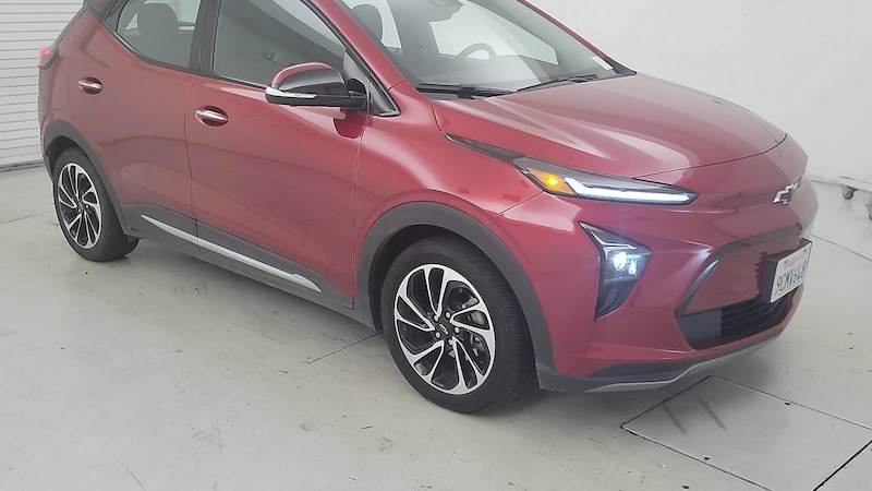 2022 Chevrolet Bolt EUV Premier Hero Image
