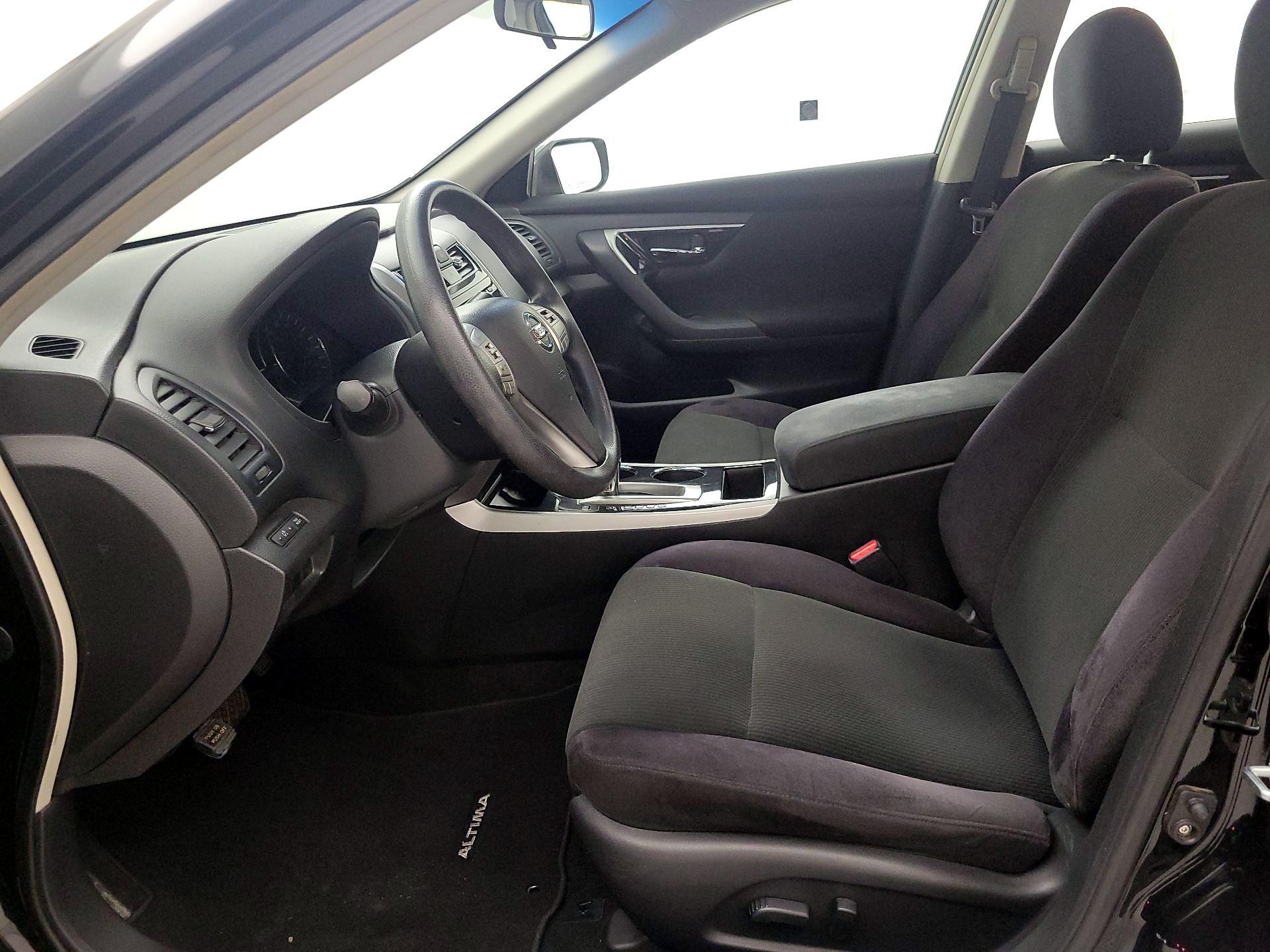Thumbnail: 2013 Nissan Altima - 11