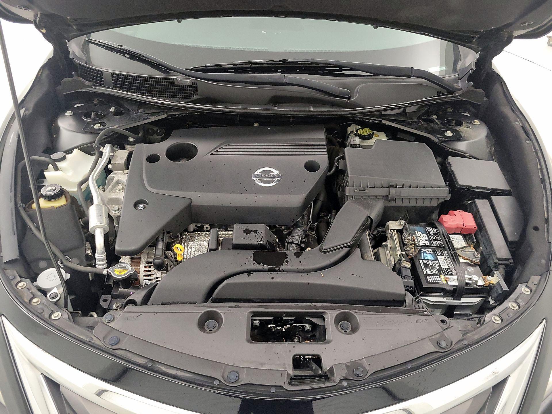 Thumbnail: 2013 Nissan Altima - 19