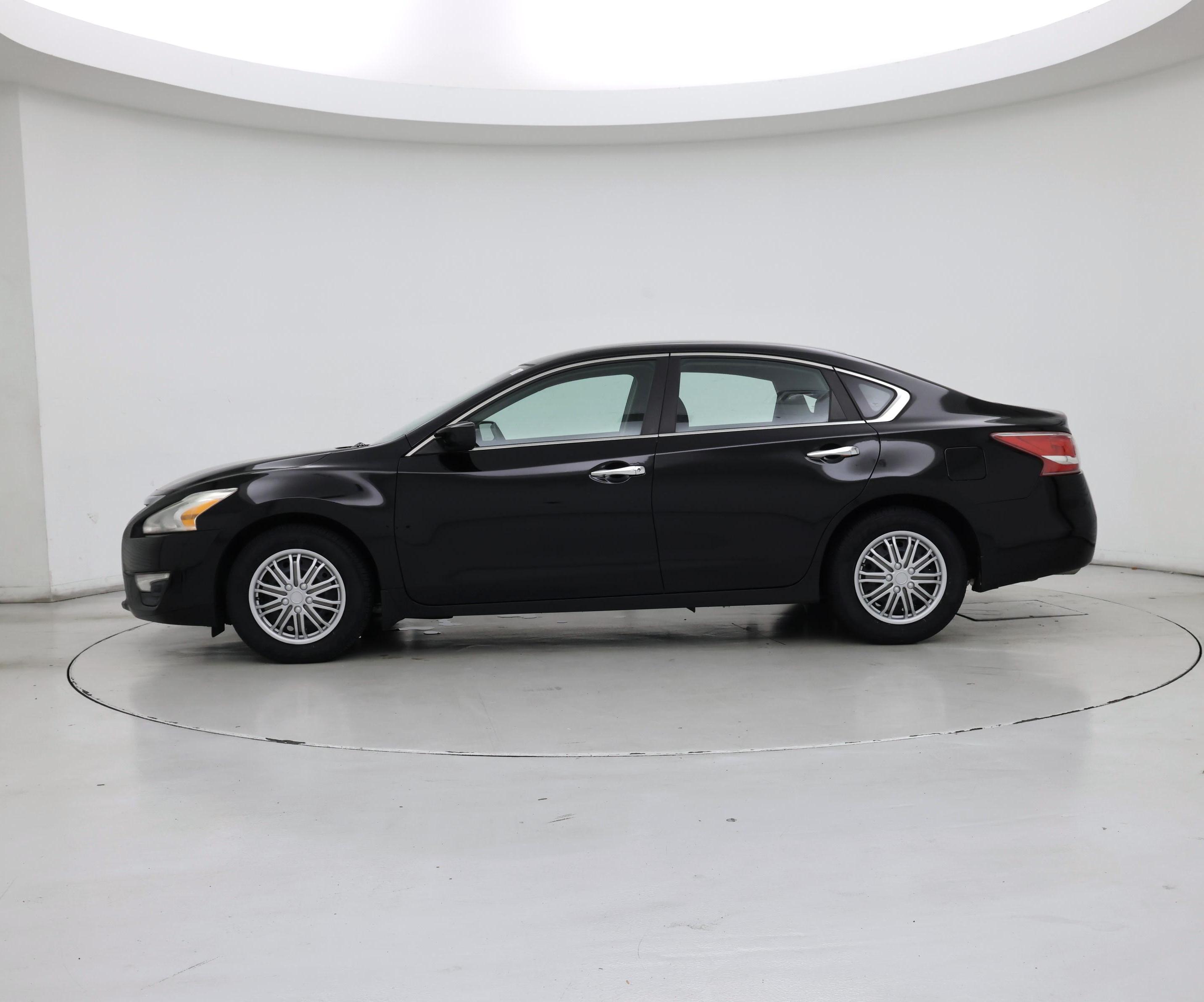 Thumbnail: 2013 Nissan Altima - 3