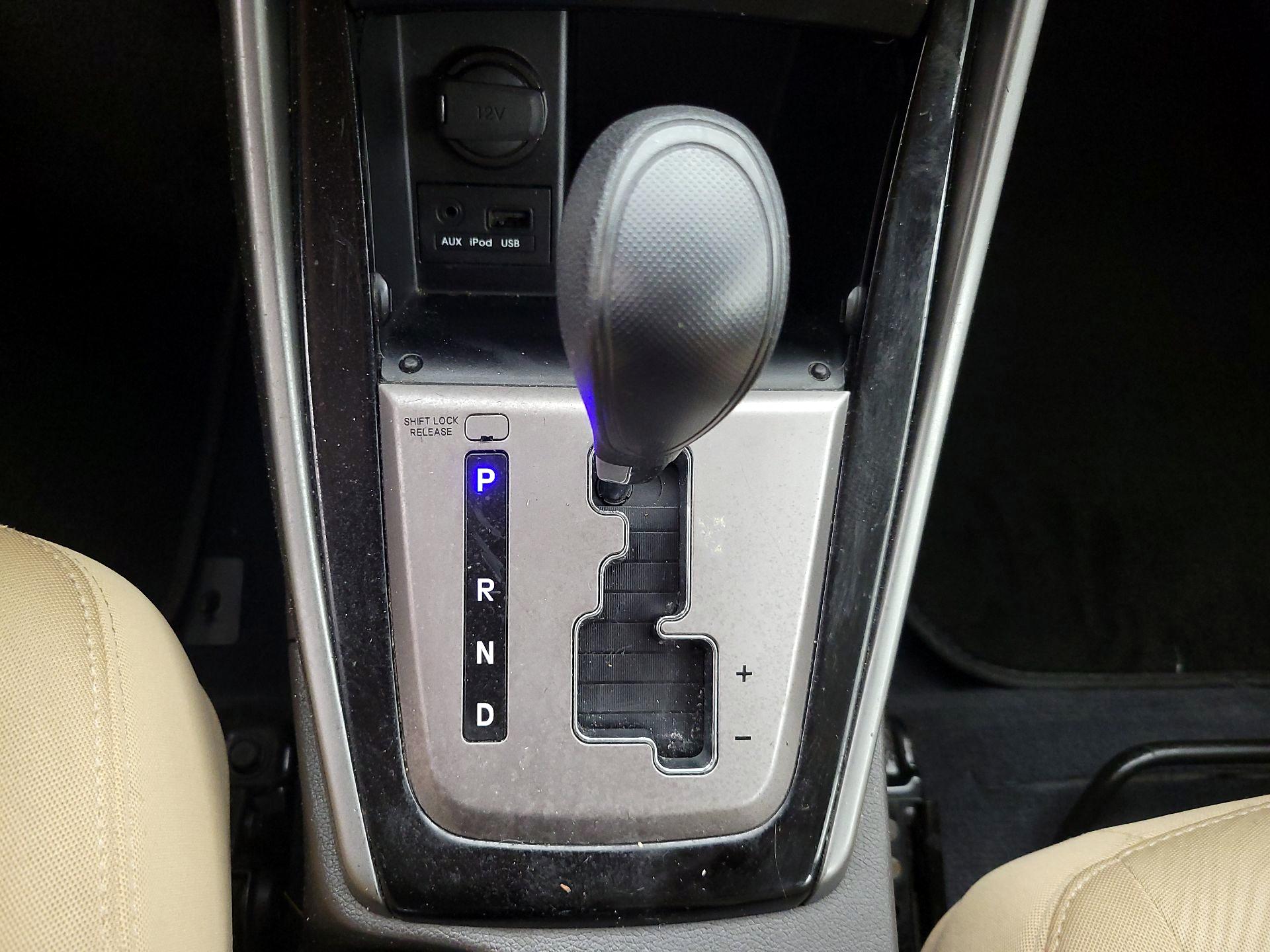 Thumbnail: 2013 Hyundai Elantra - 16