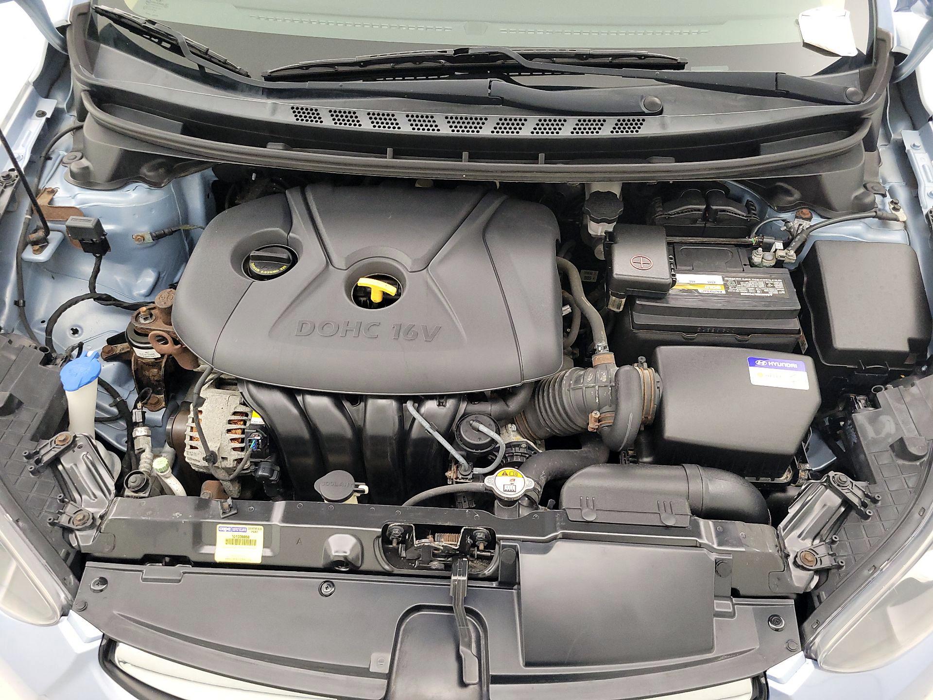 Thumbnail: 2013 Hyundai Elantra - 19