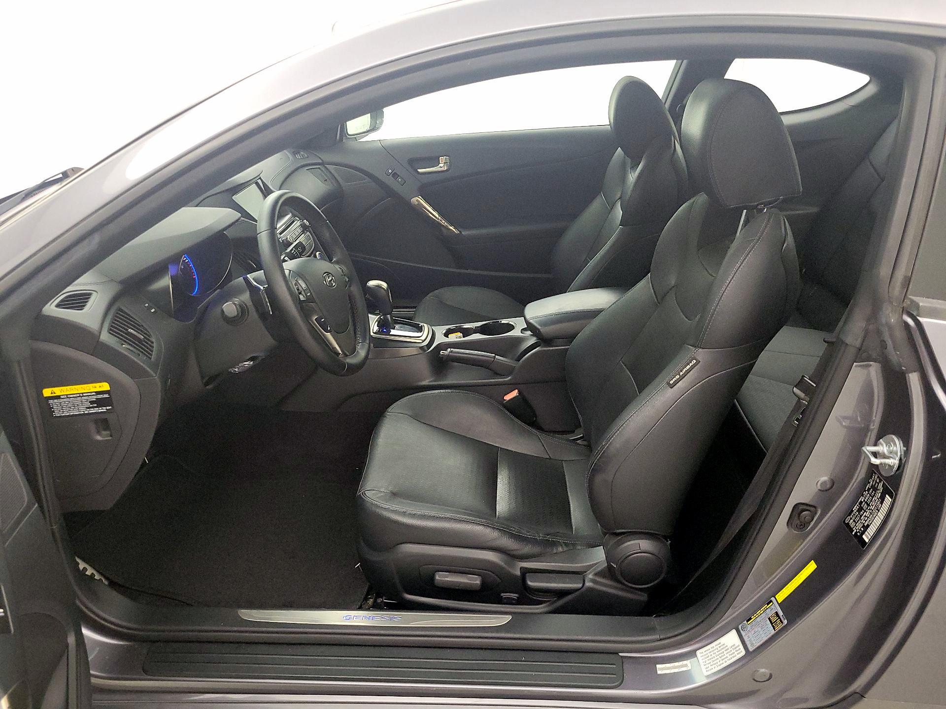 Thumbnail: 2014 Hyundai Genesis - 11