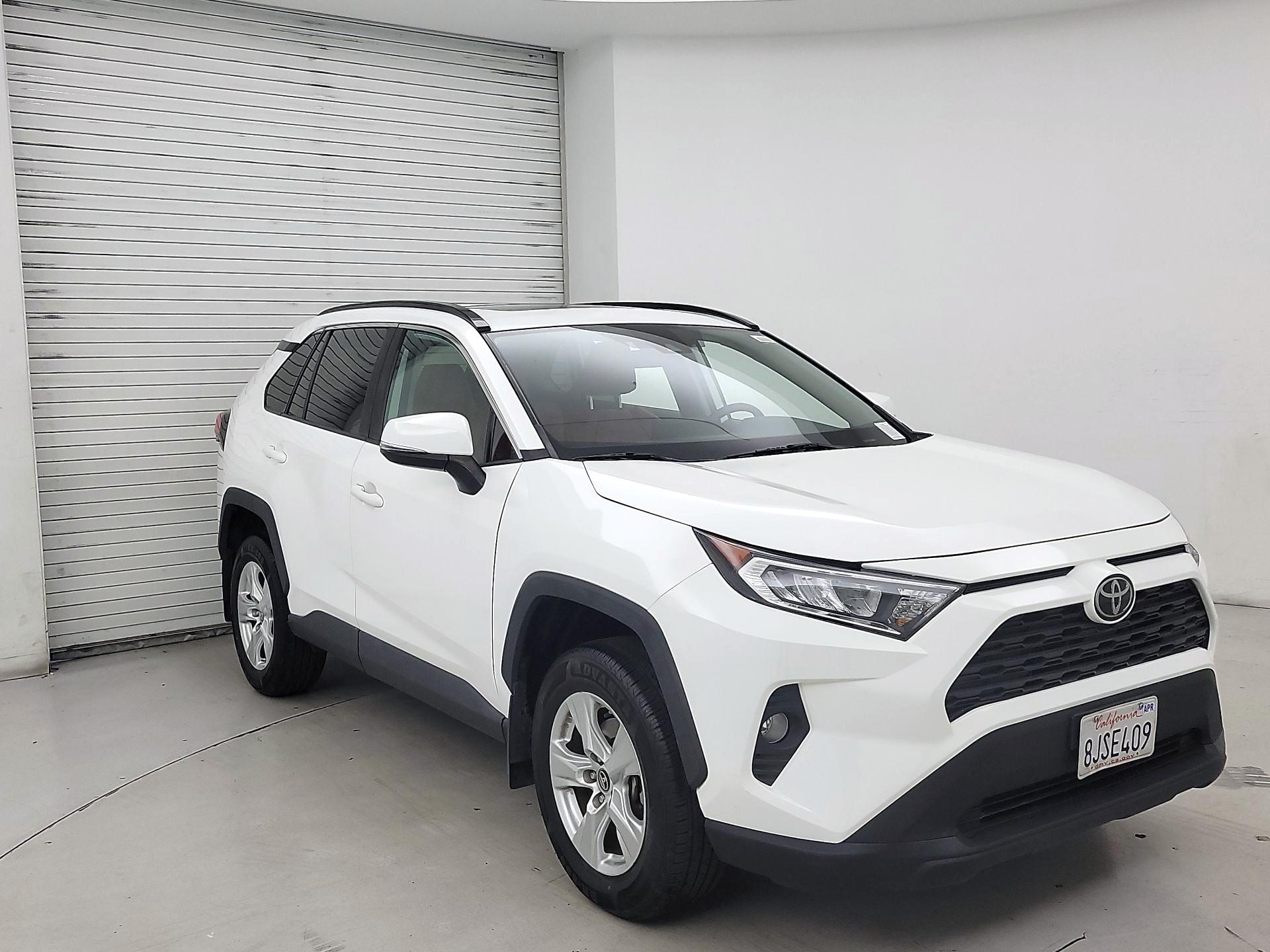 Thumbnail: 2019 Toyota RAV4 - 1