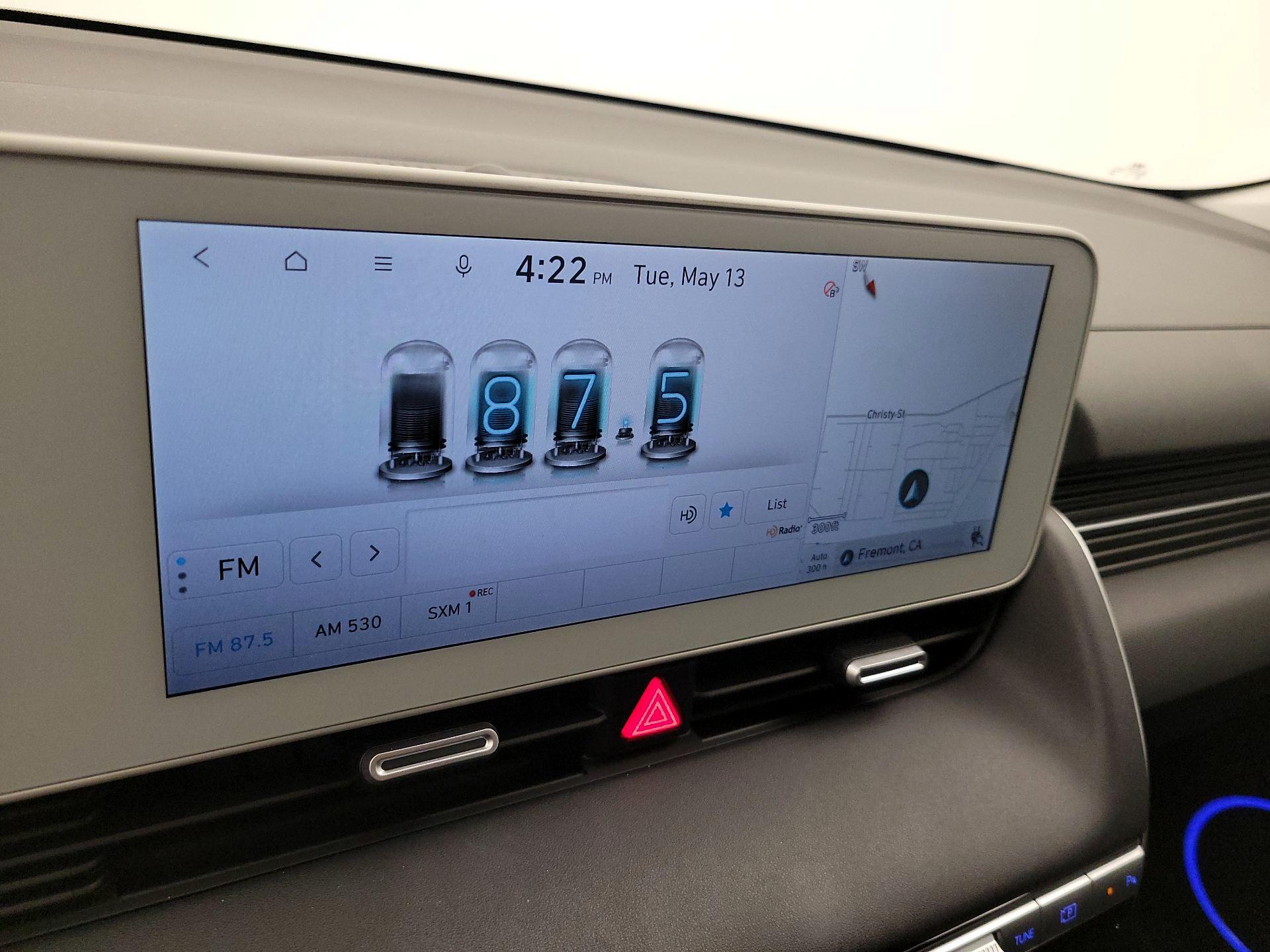 Thumbnail: 2022 Hyundai Ioniq 5 - 16