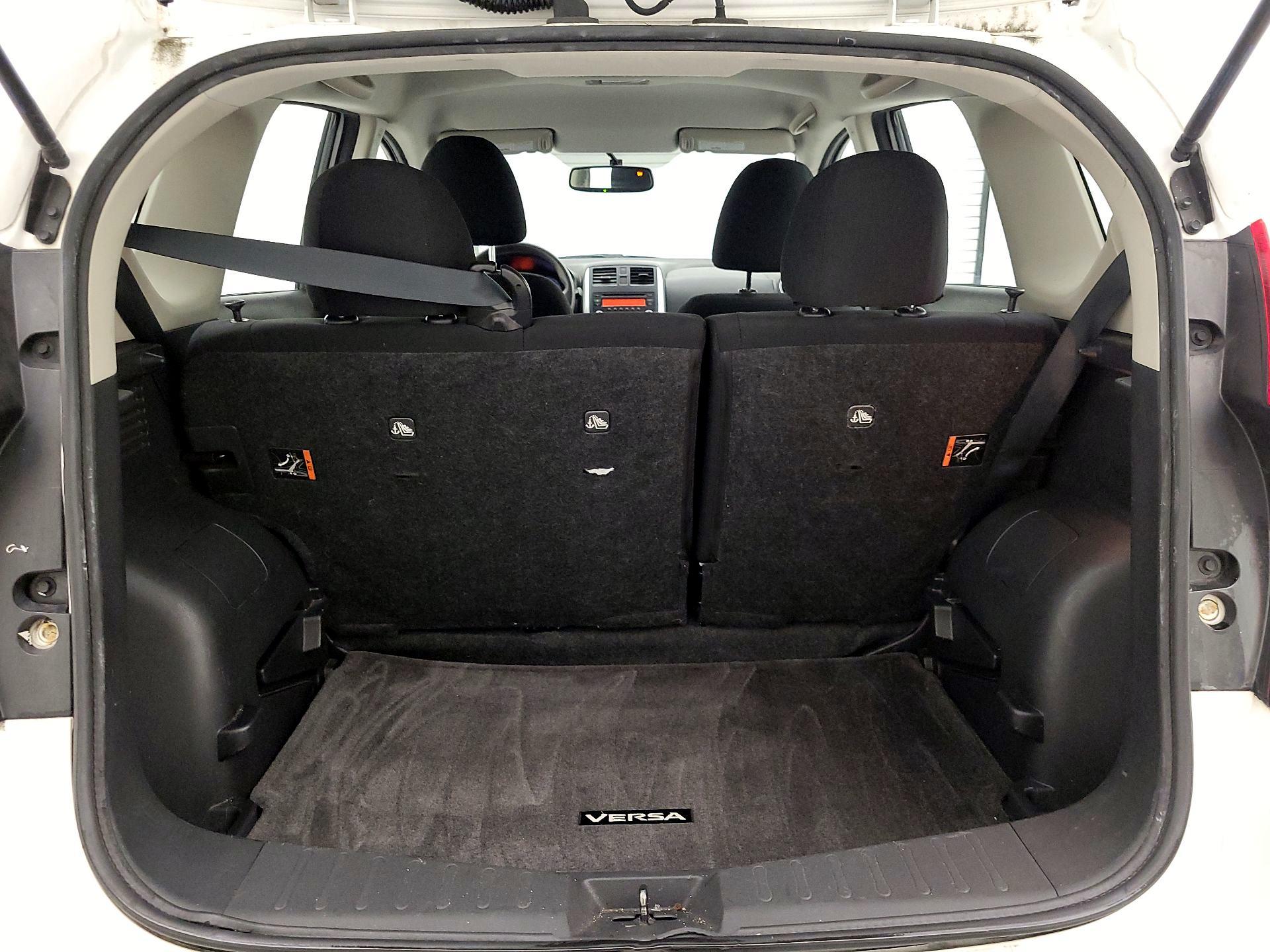 Thumbnail: 2014 Nissan Versa Note - 19
