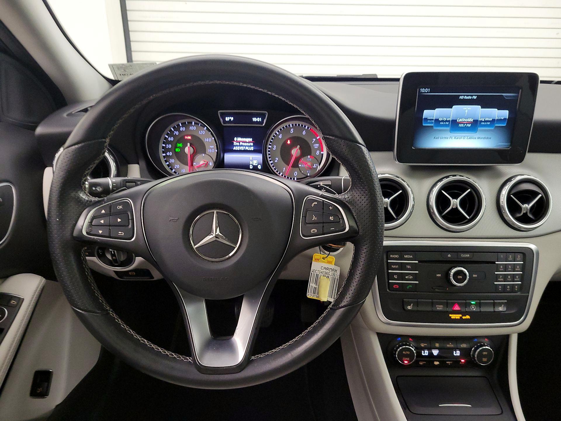 Thumbnail: 2016 Mercedes-Benz GLA - 10
