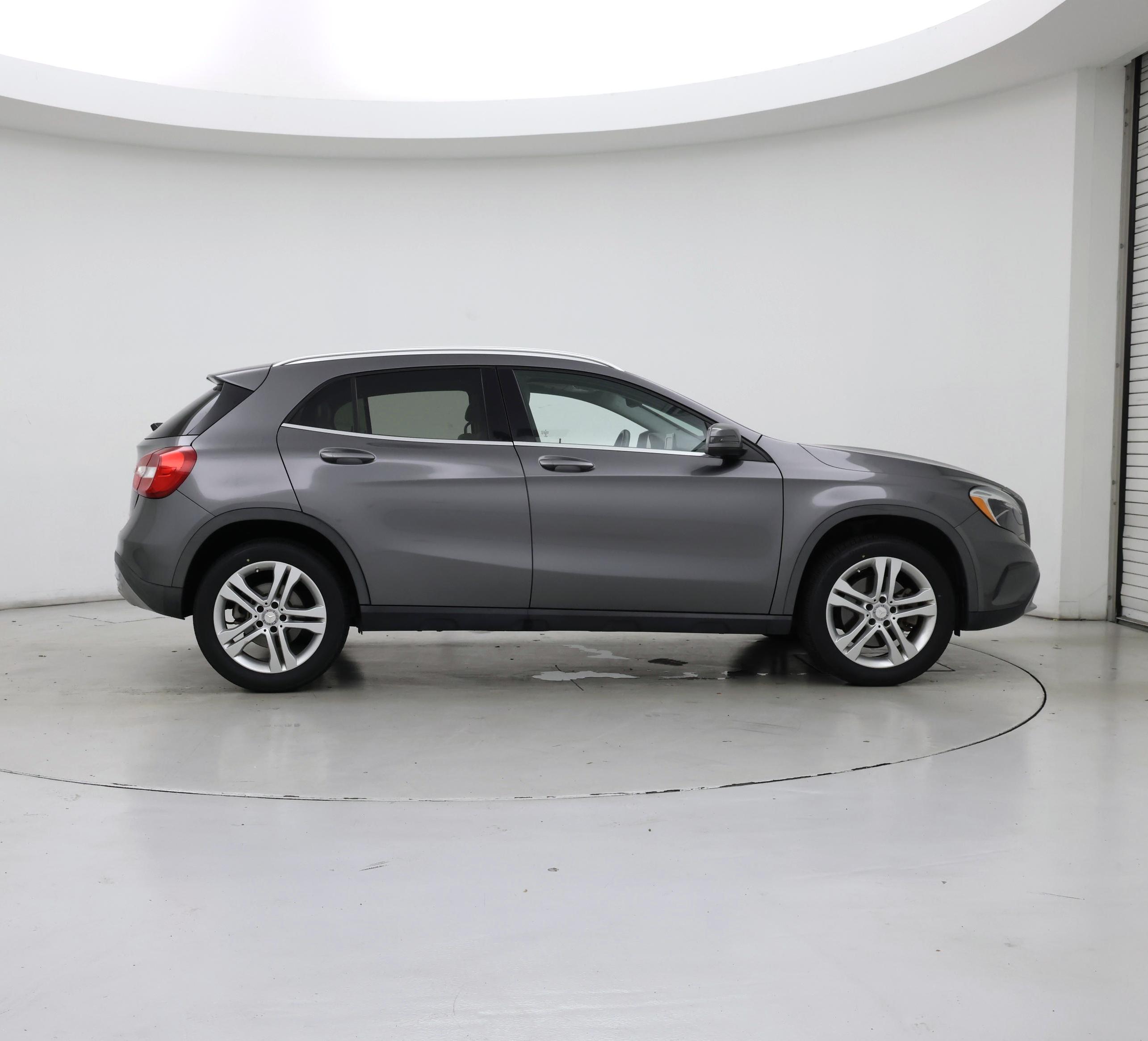 Thumbnail: 2016 Mercedes-Benz GLA - 7