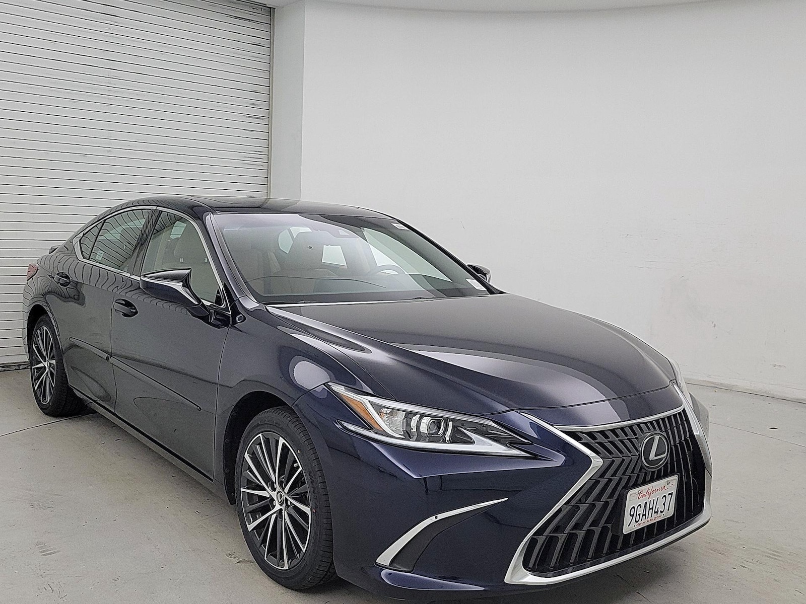 2023 Lexus ES Hybrid 300h