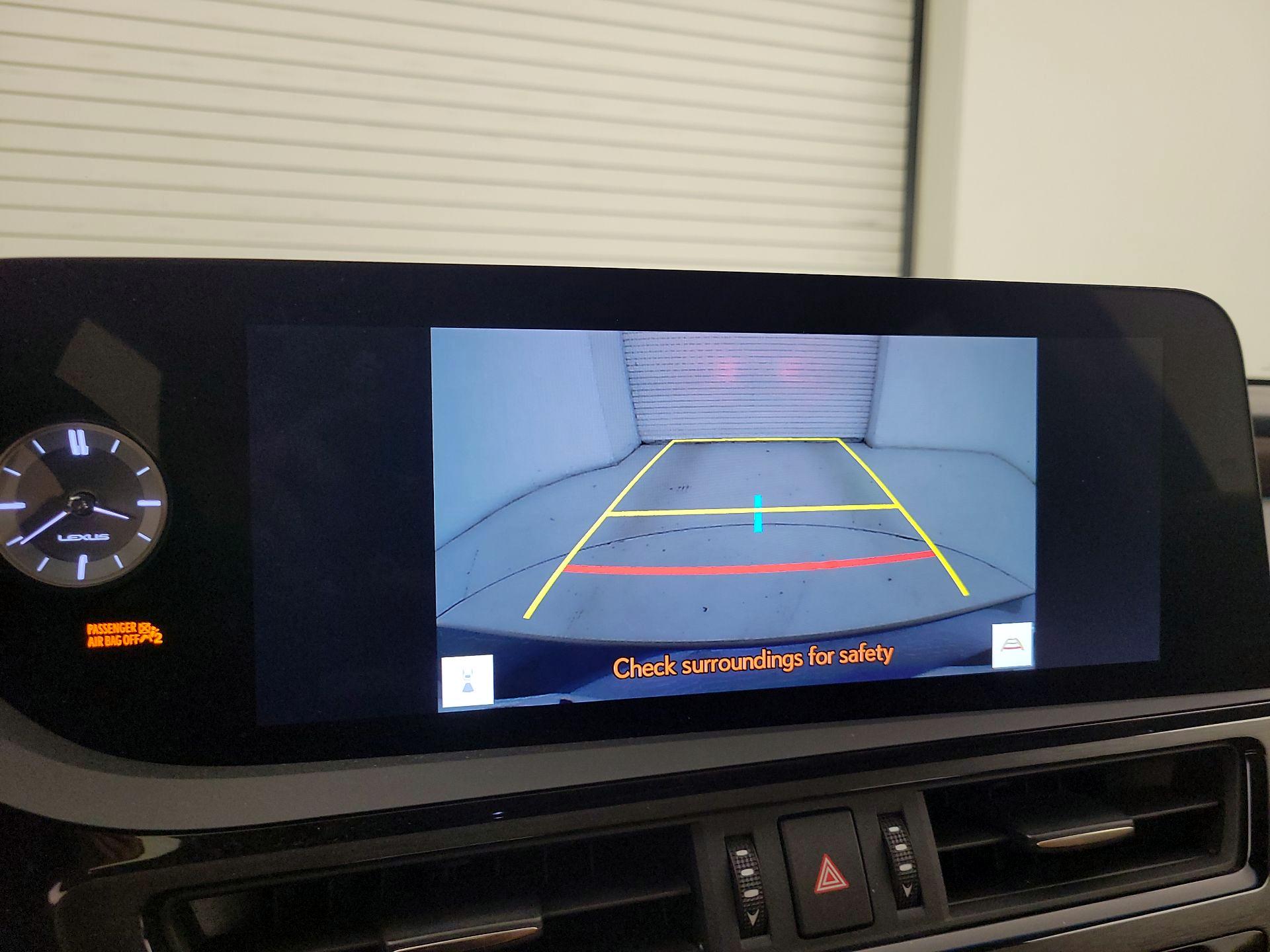 Thumbnail: 2023 Lexus ES - 11