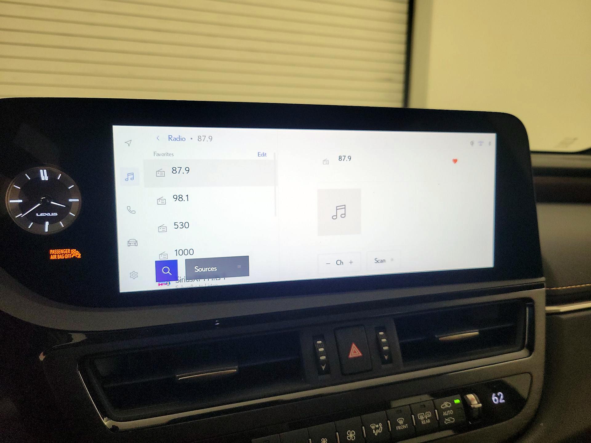 Thumbnail: 2023 Lexus ES - 12