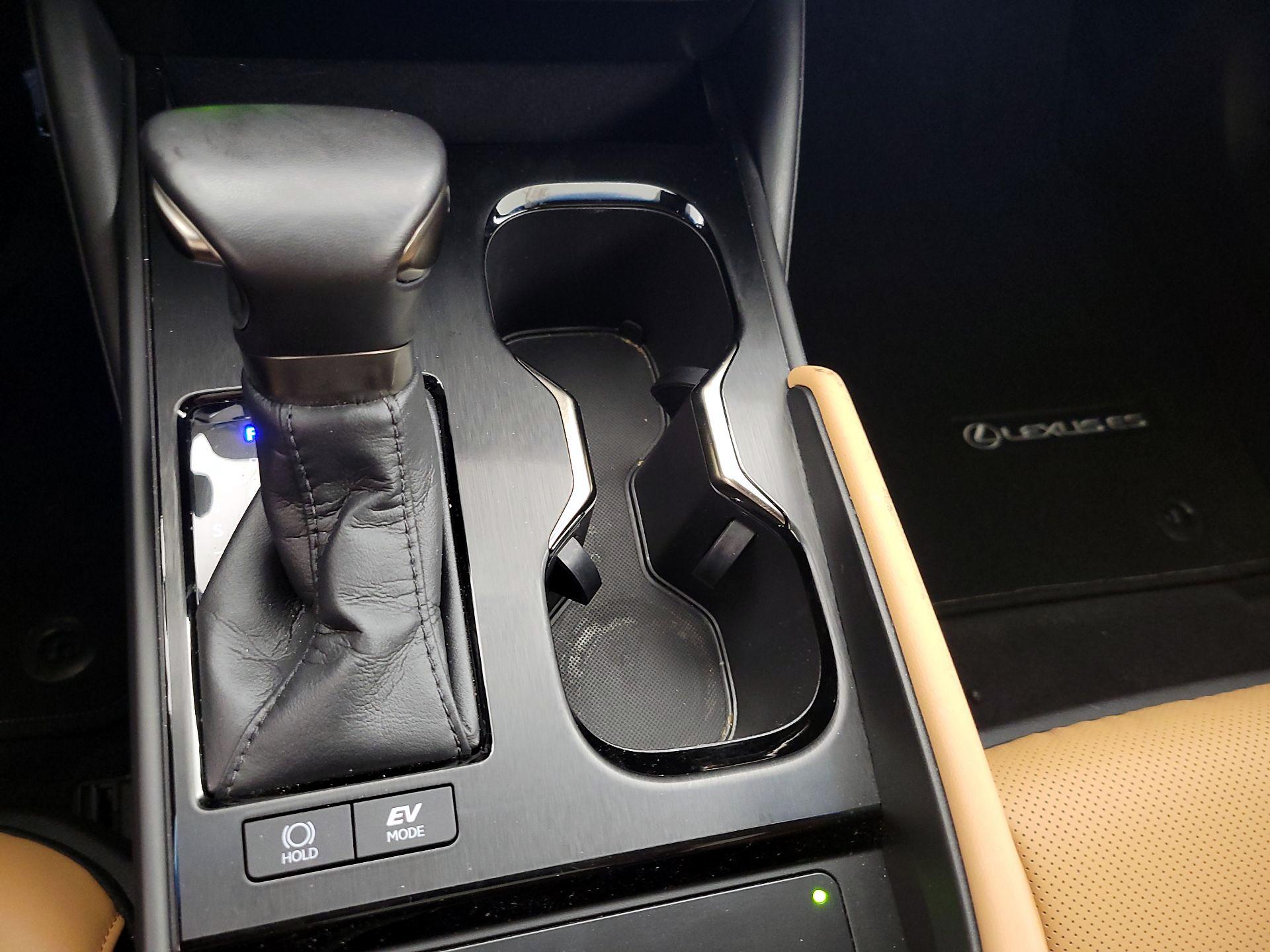 Thumbnail: 2023 Lexus ES - 14