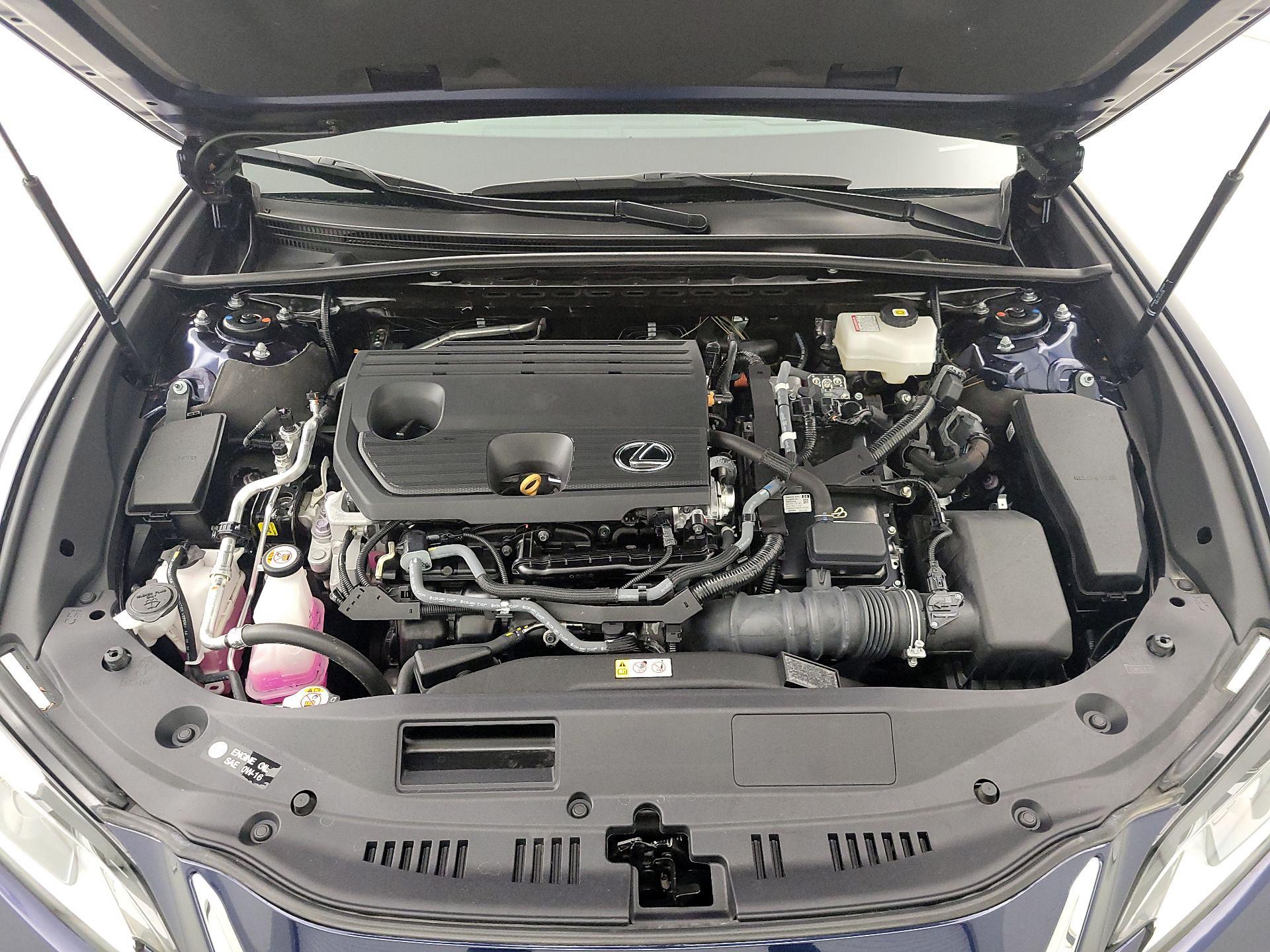 Thumbnail: 2023 Lexus ES - 18