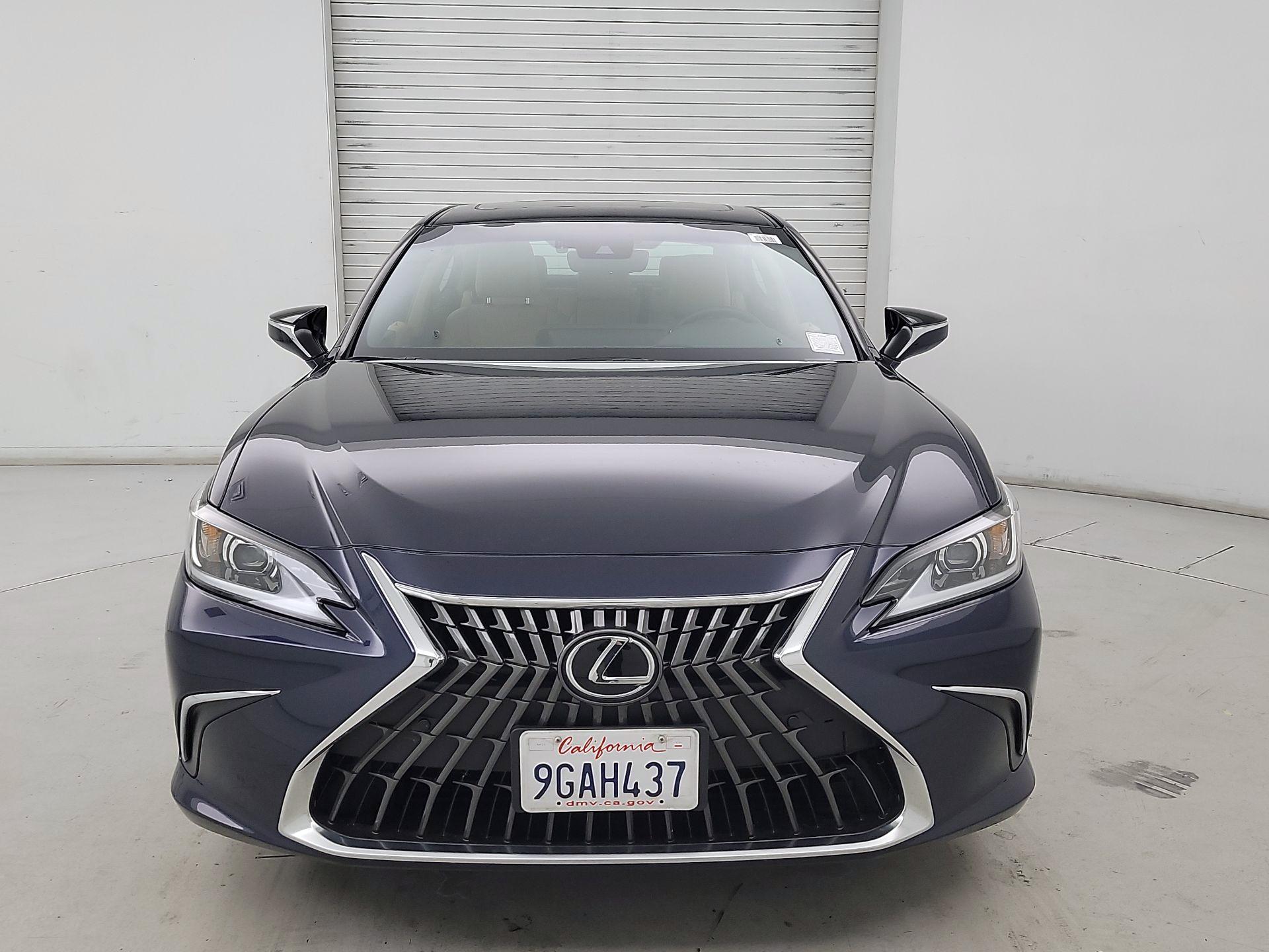 Thumbnail: 2023 Lexus ES - 2