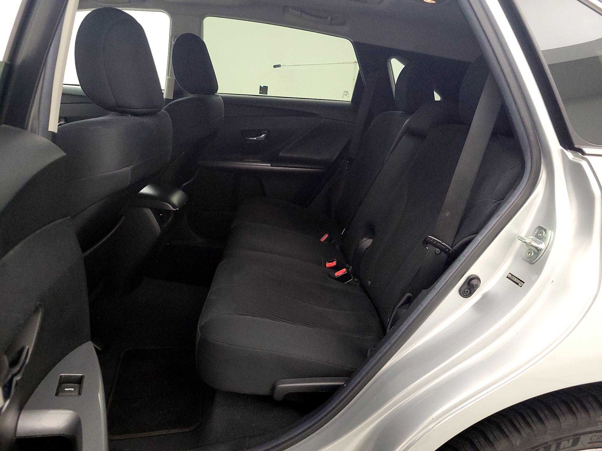 Thumbnail: 2013 Toyota Venza - 20