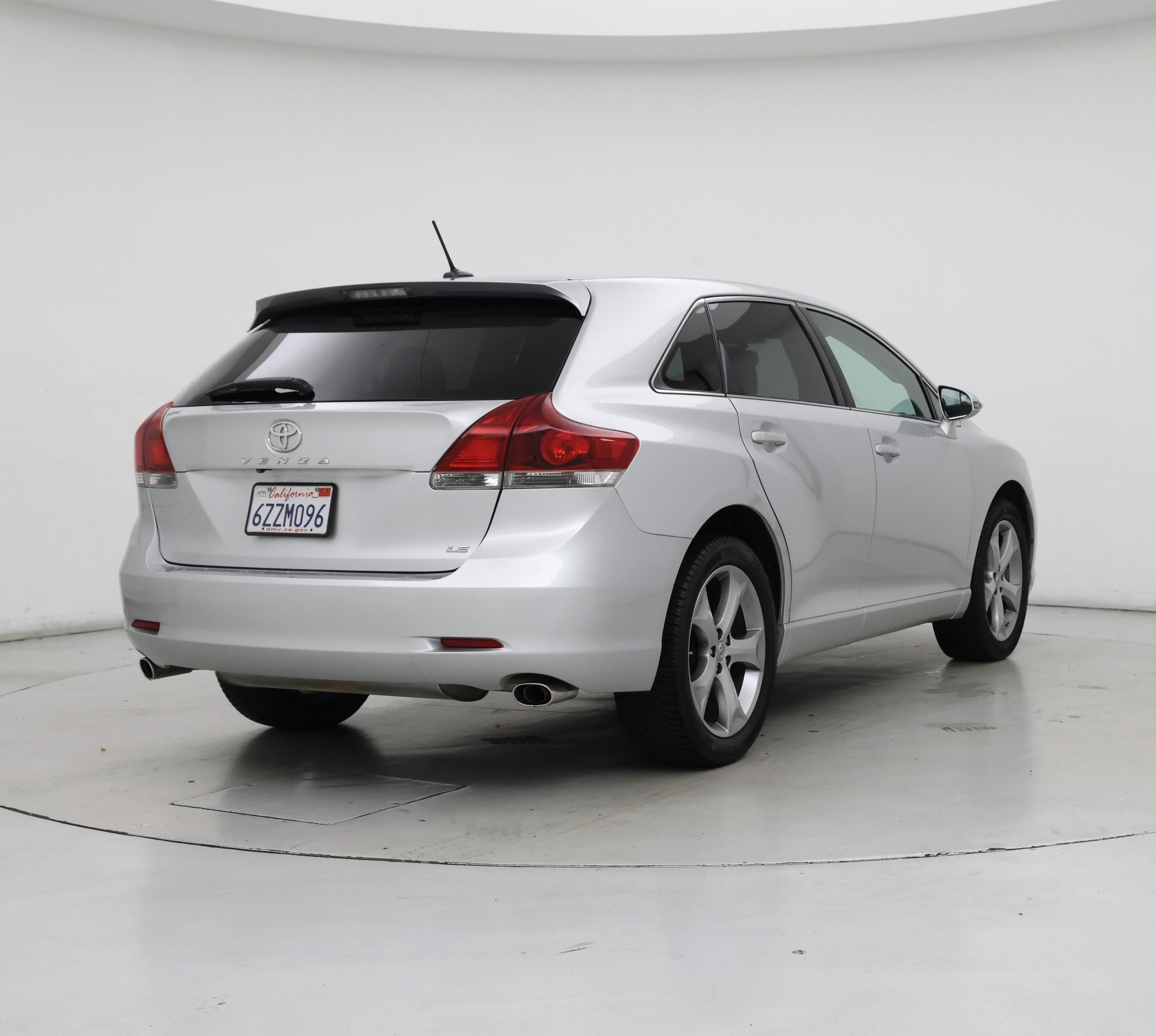 Thumbnail: 2013 Toyota Venza - 8