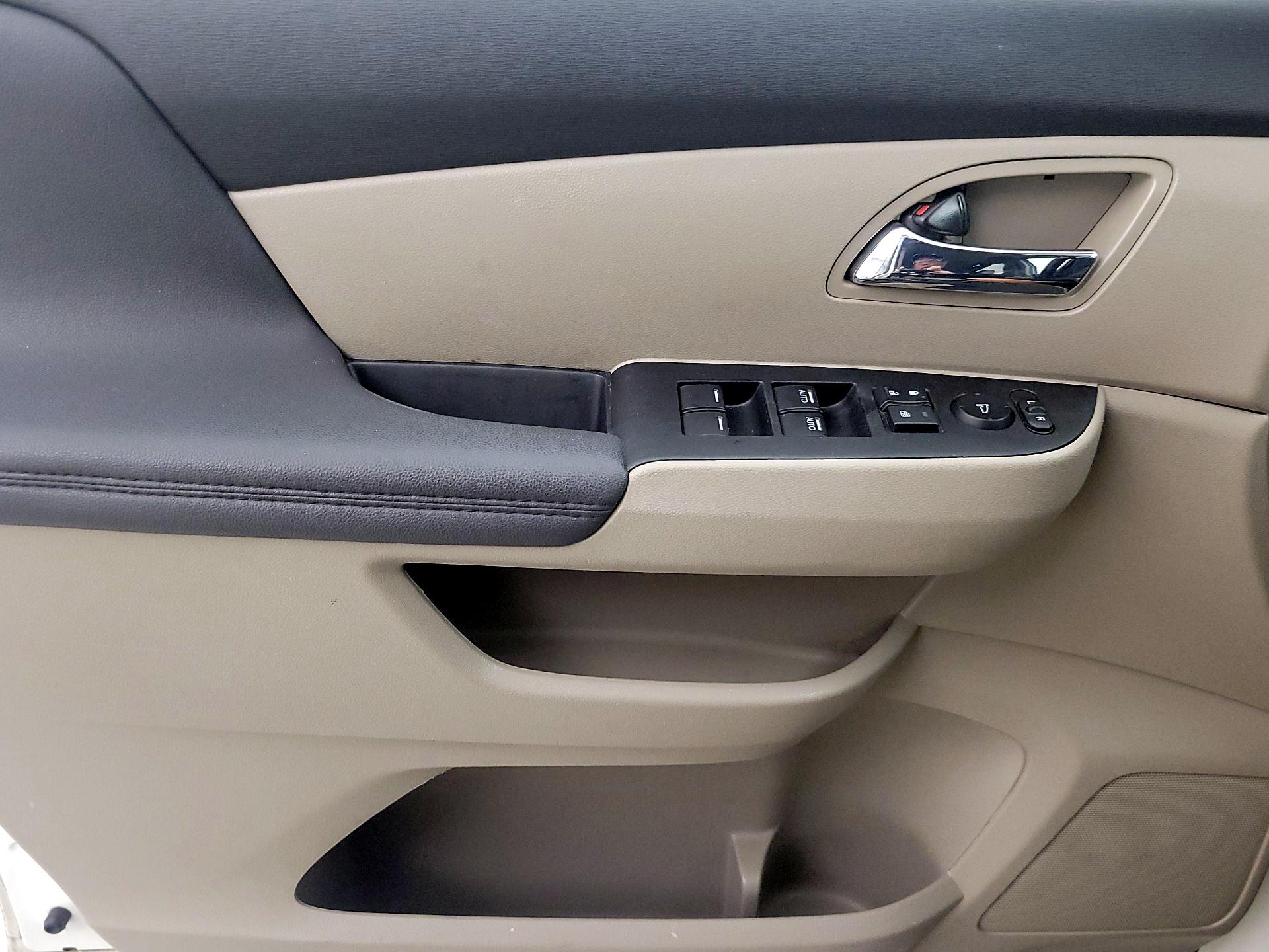 Thumbnail: 2016 Honda Odyssey - 12