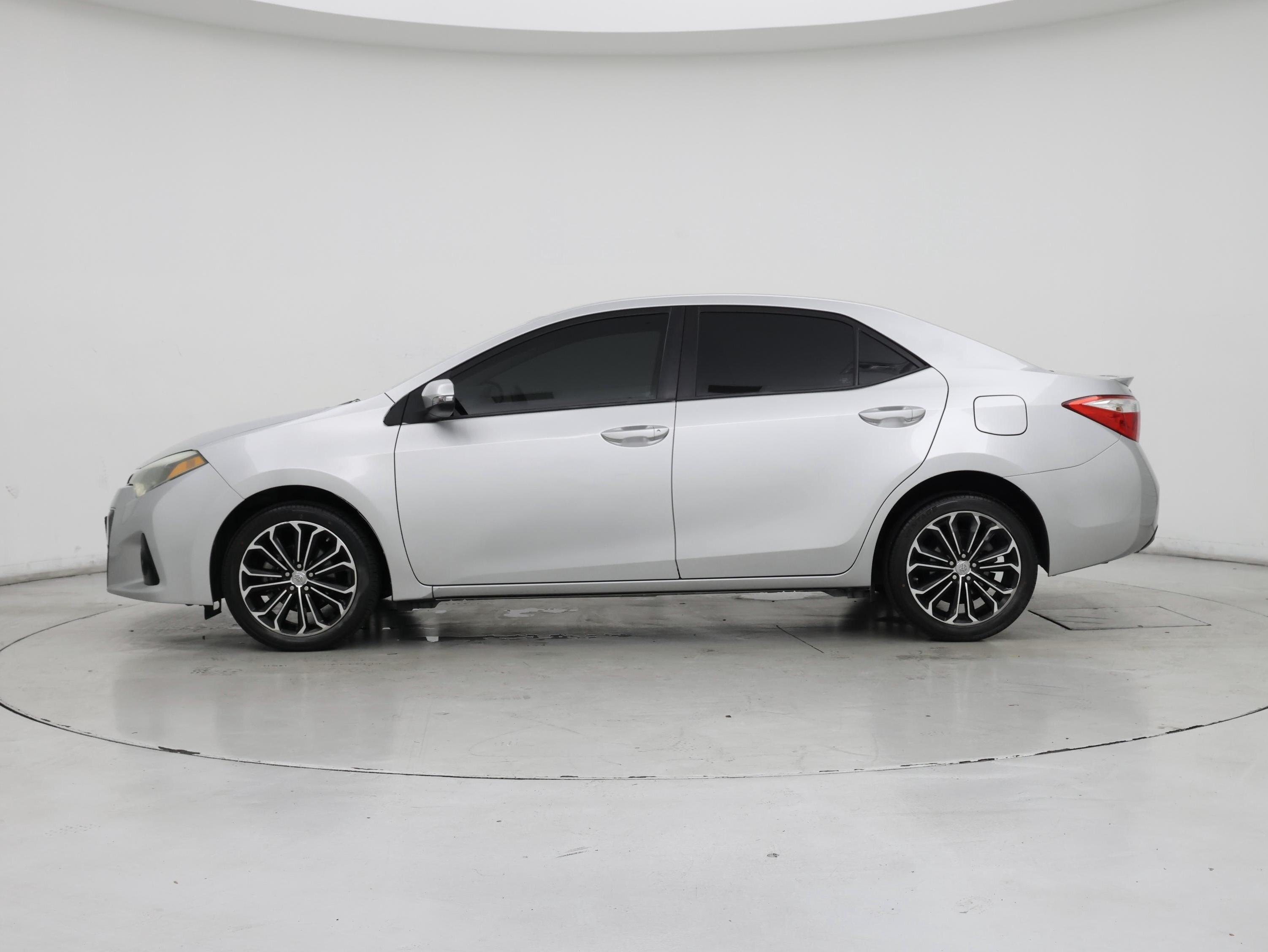Thumbnail: 2016 Toyota Corolla - 3